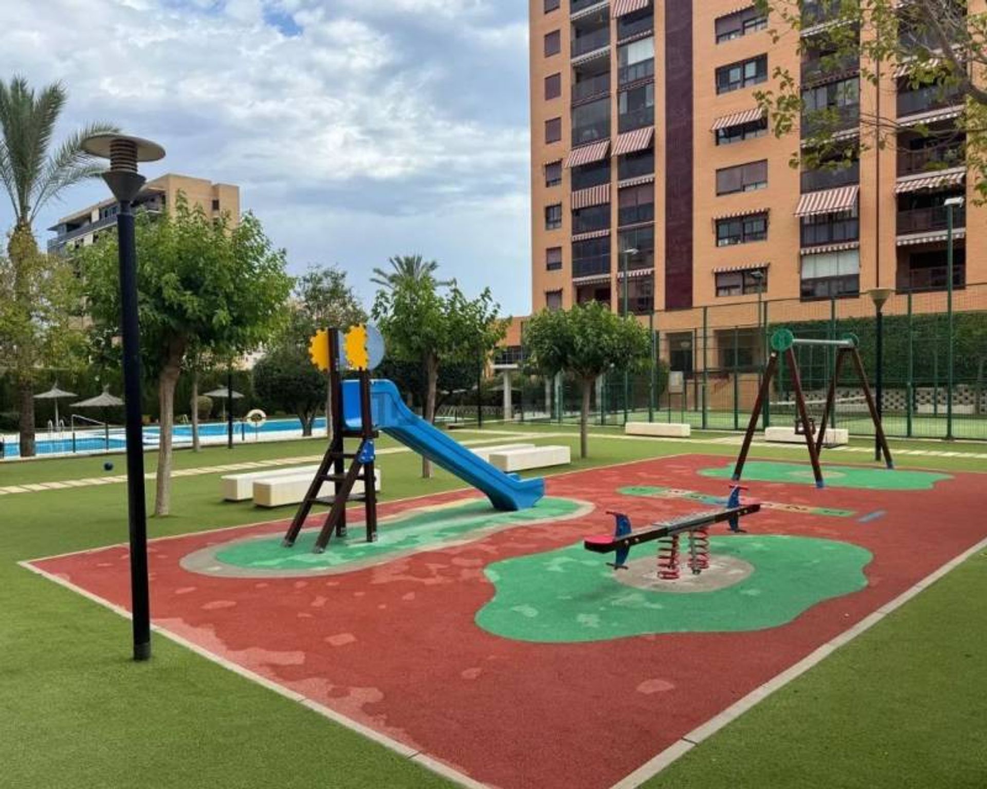 Condominium in , Valencian Community 12736620