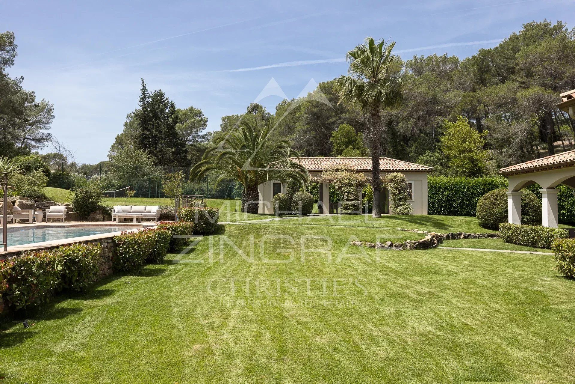 House in Mougins, Alpes-Maritimes 12737062