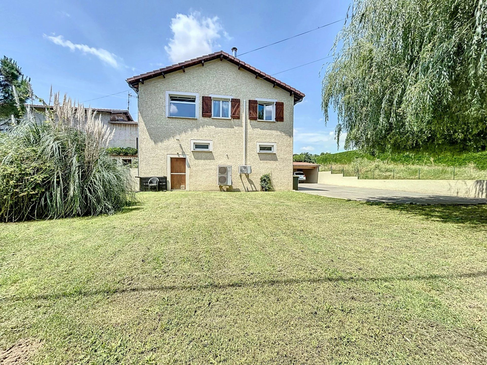 Casa nel Salaise-sur-Sanne, Isère 12737152