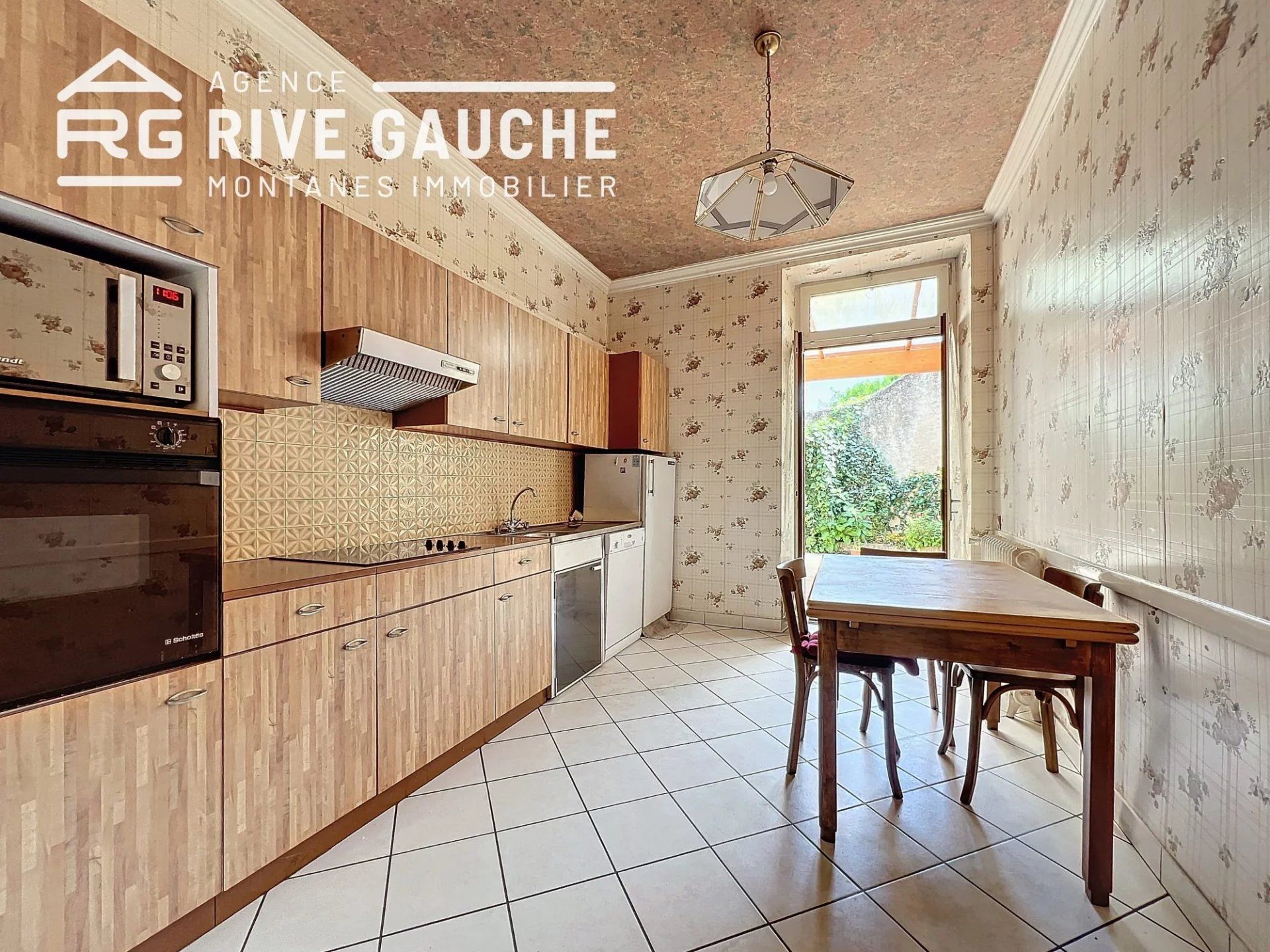 Rumah di Les Roches-de-Condrieu, Auvergne-Rhone-Alpes 12737155