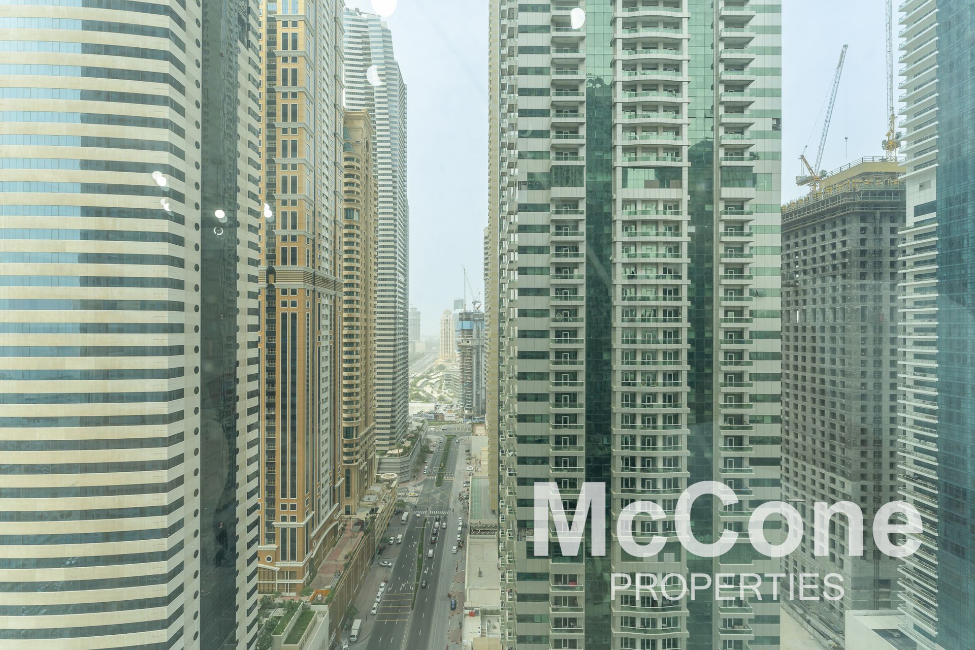 Condominium in Dubai, Dubai 12737253