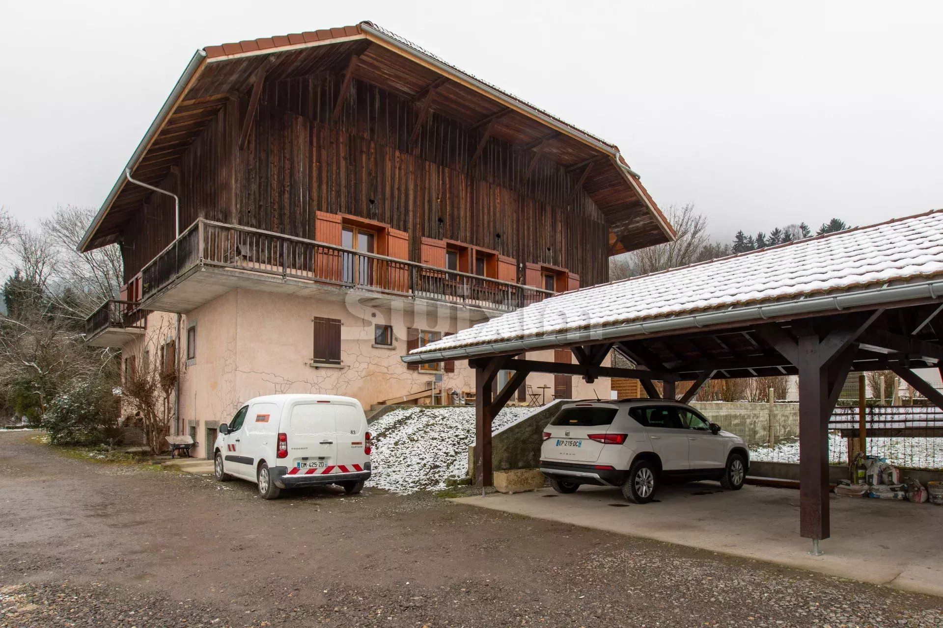 Condominium in Domancy, Haute-Savoie 12737736