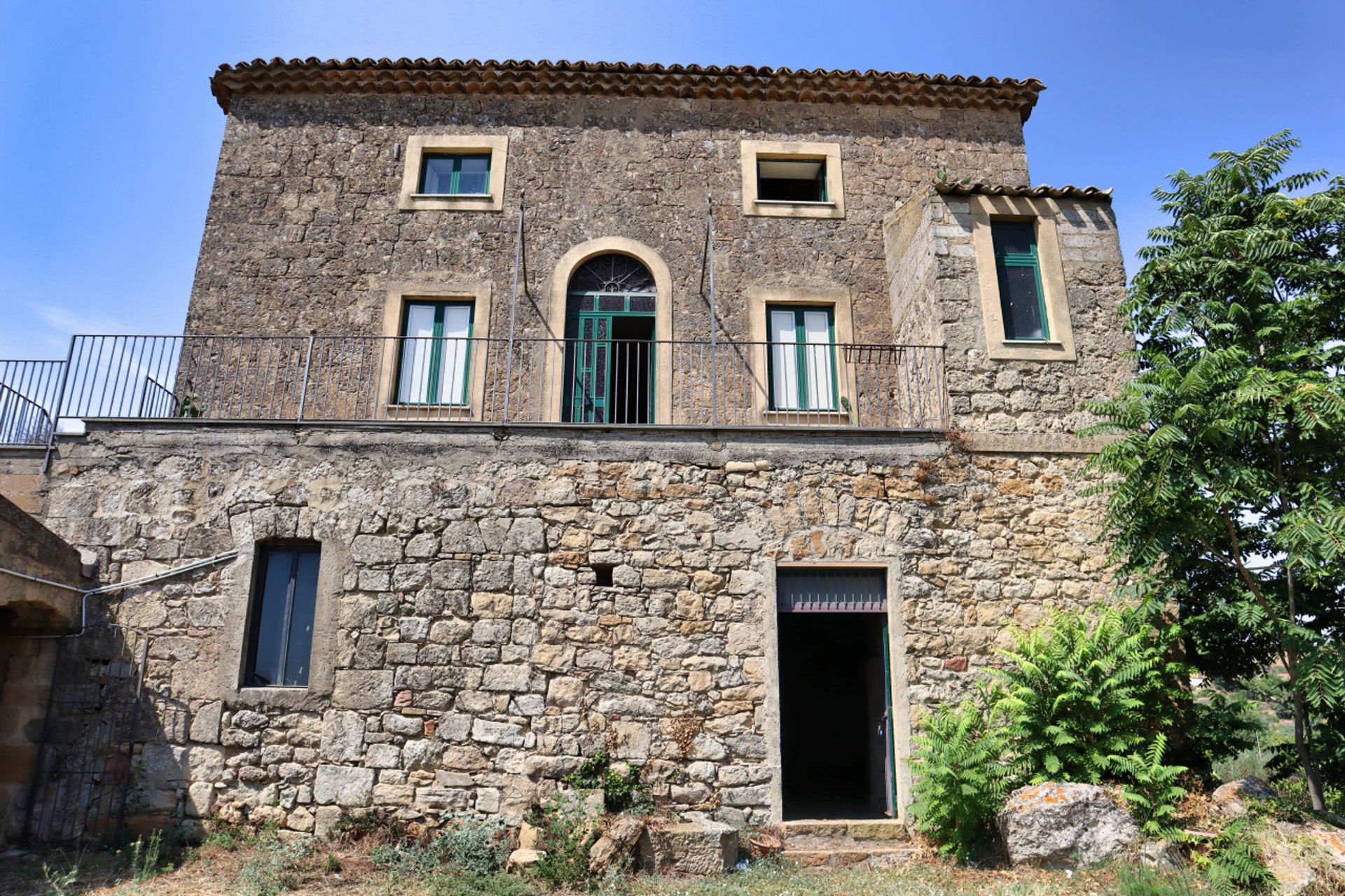 casa en , Sicilia 12738130