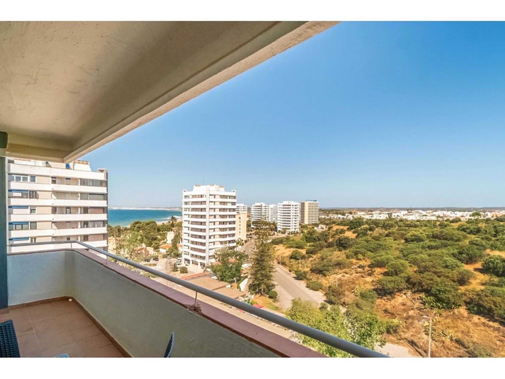 Condominium in Alvor, Faro 12738149