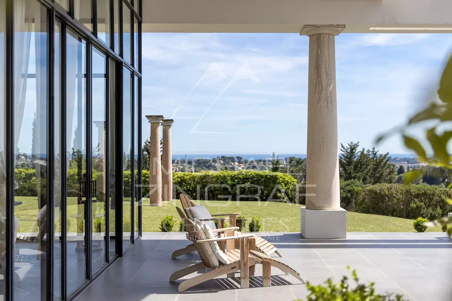 House in Mougins, Provence-Alpes-Cote d'Azur 12738820