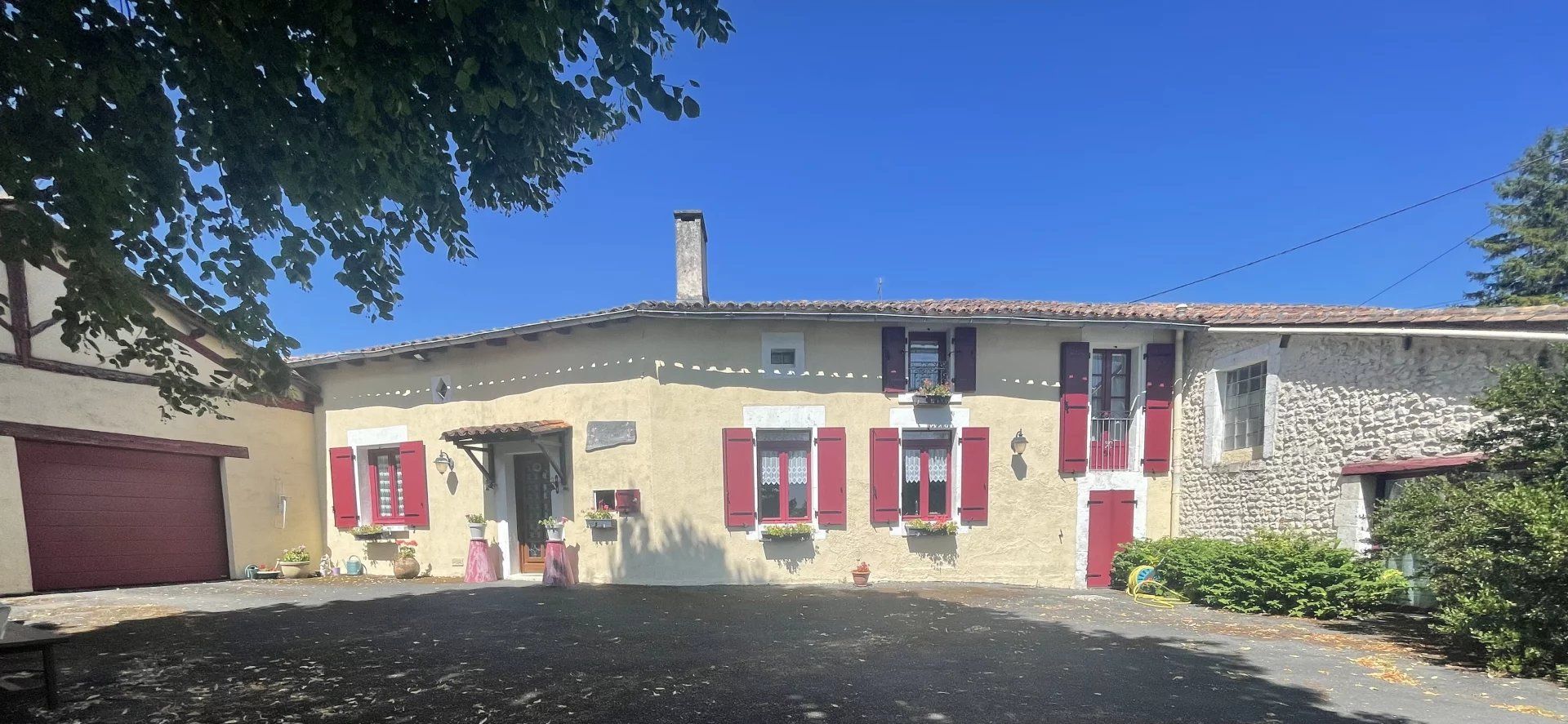 casa no Montmoreau, Nouvelle-Aquitaine 12738891