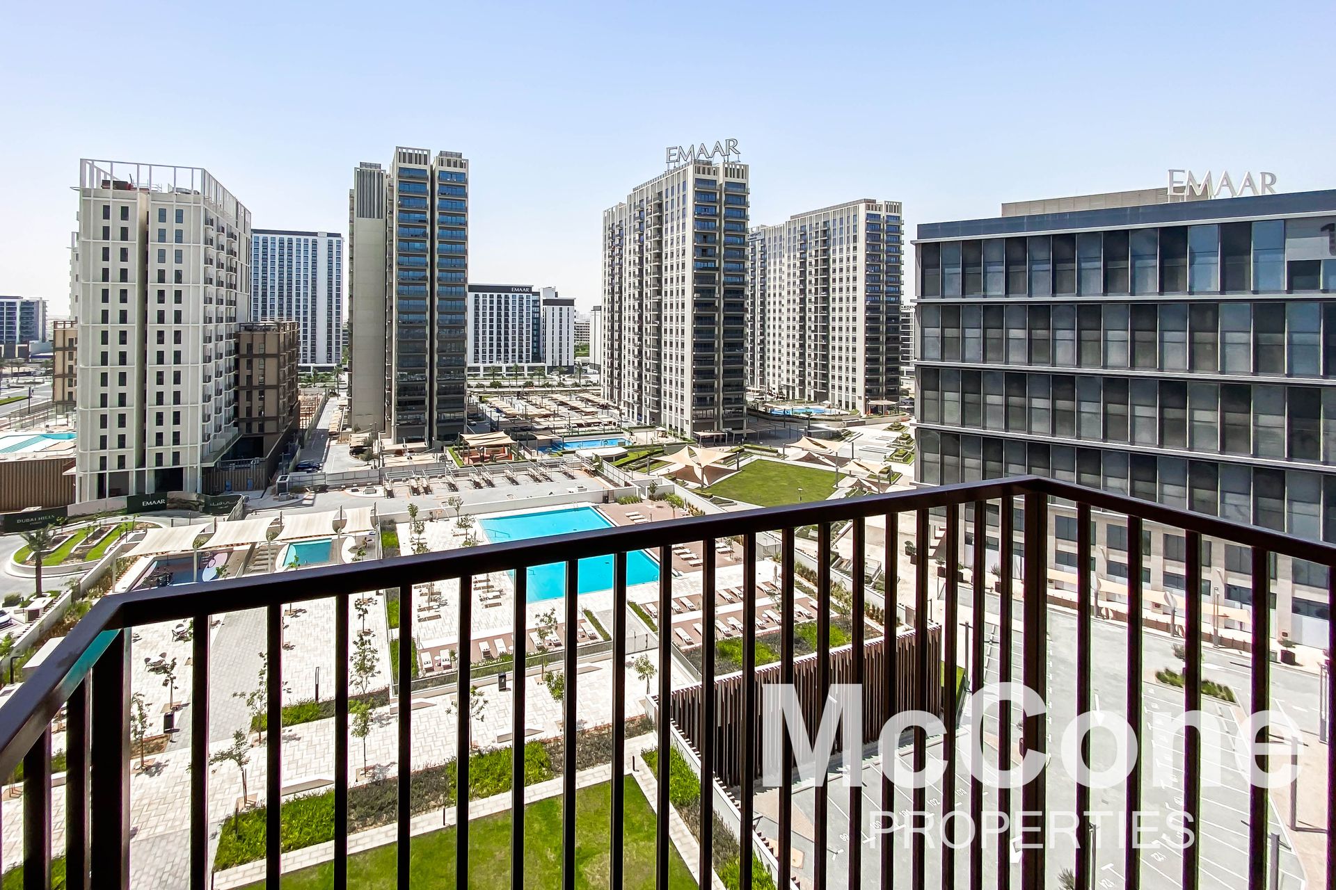 Condominium in Dubai, Dubai 12739088