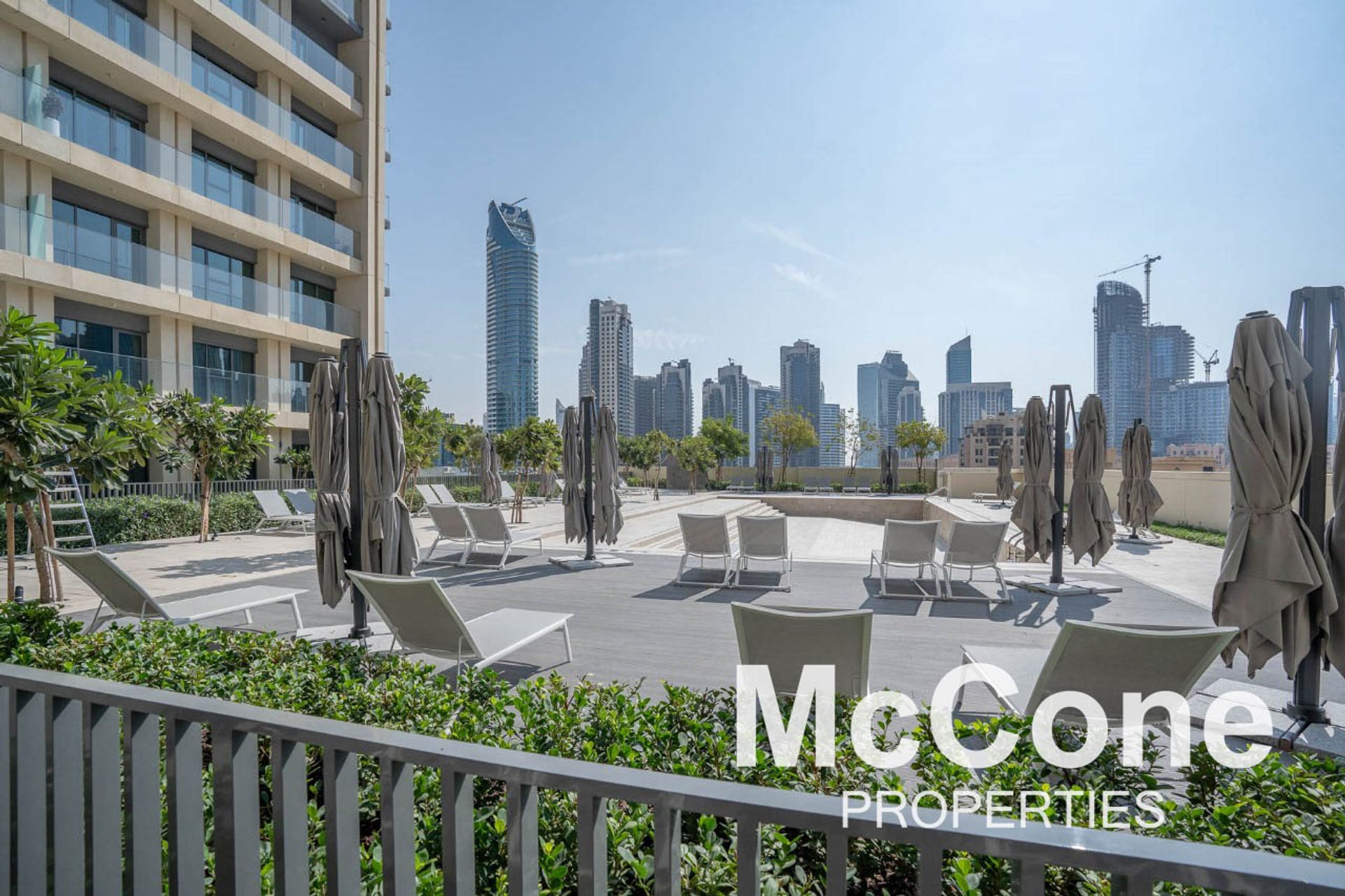 Condominium in Dubai, Dubai 12739722