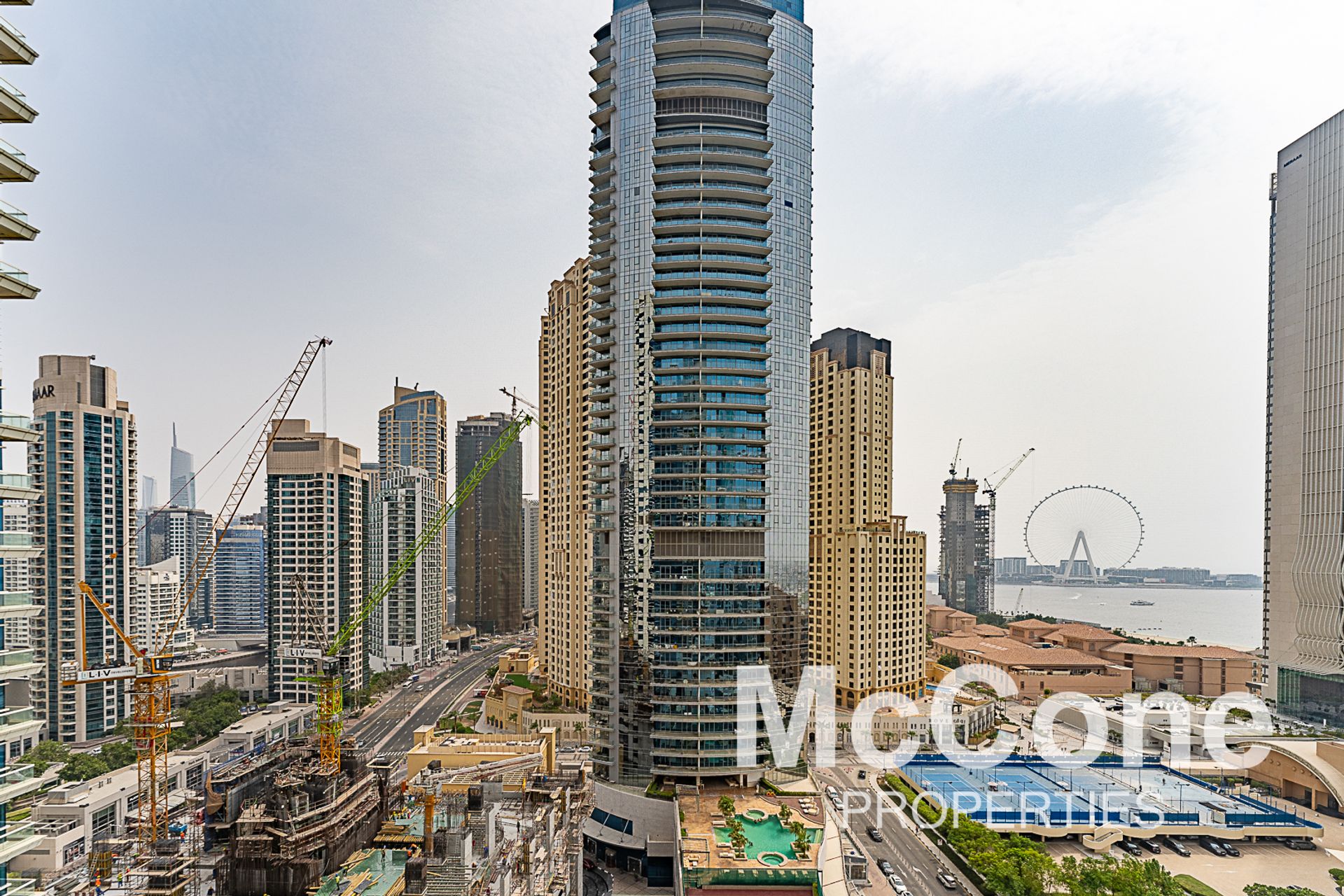 Condominium in Dubai, Dubai 12739732