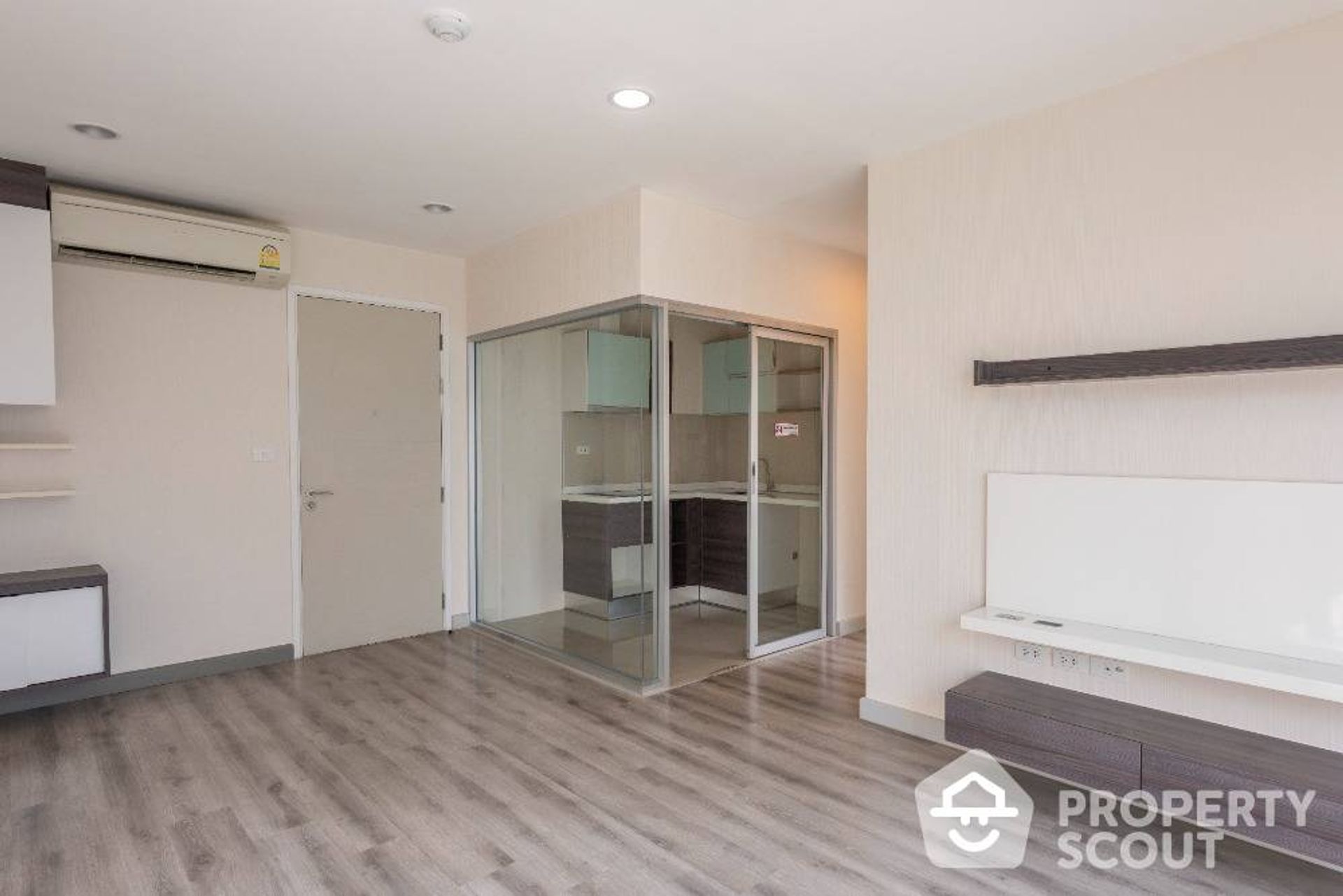 Condominio nel Satone, Krung Thep Maha Nakhon 12740041