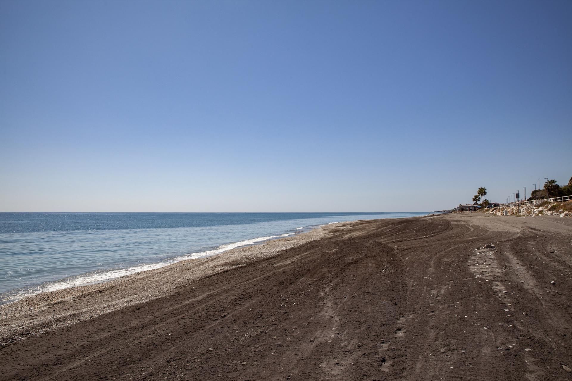 房子 在 Torrox Costa, Andalucía 12740320