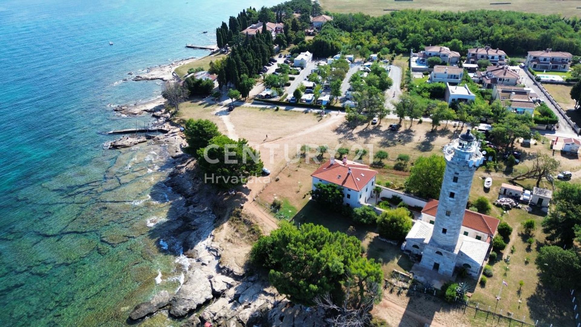 קוֹנדוֹמִינִיוֹן ב Umag, Istria County 12740494