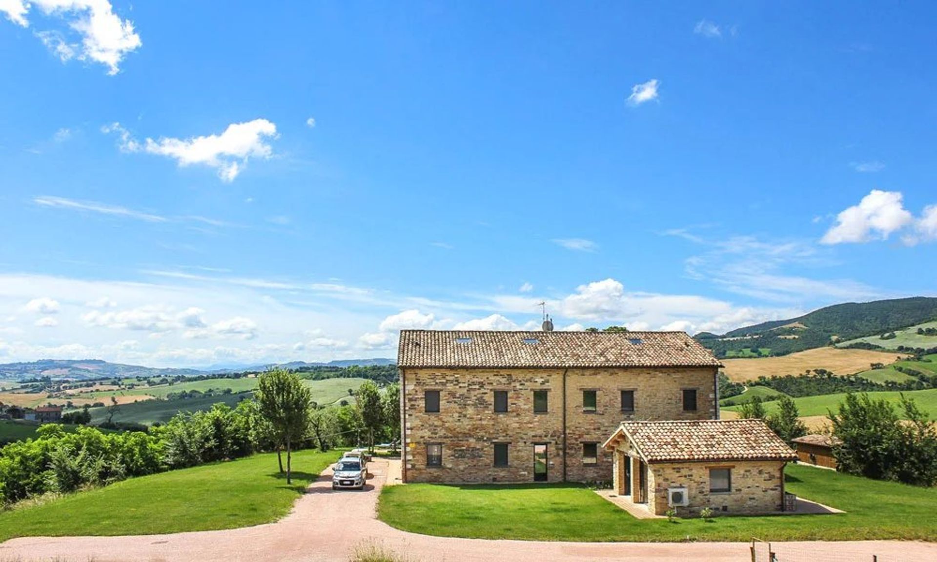 Hus i Isola del Piano, Marche 12741473