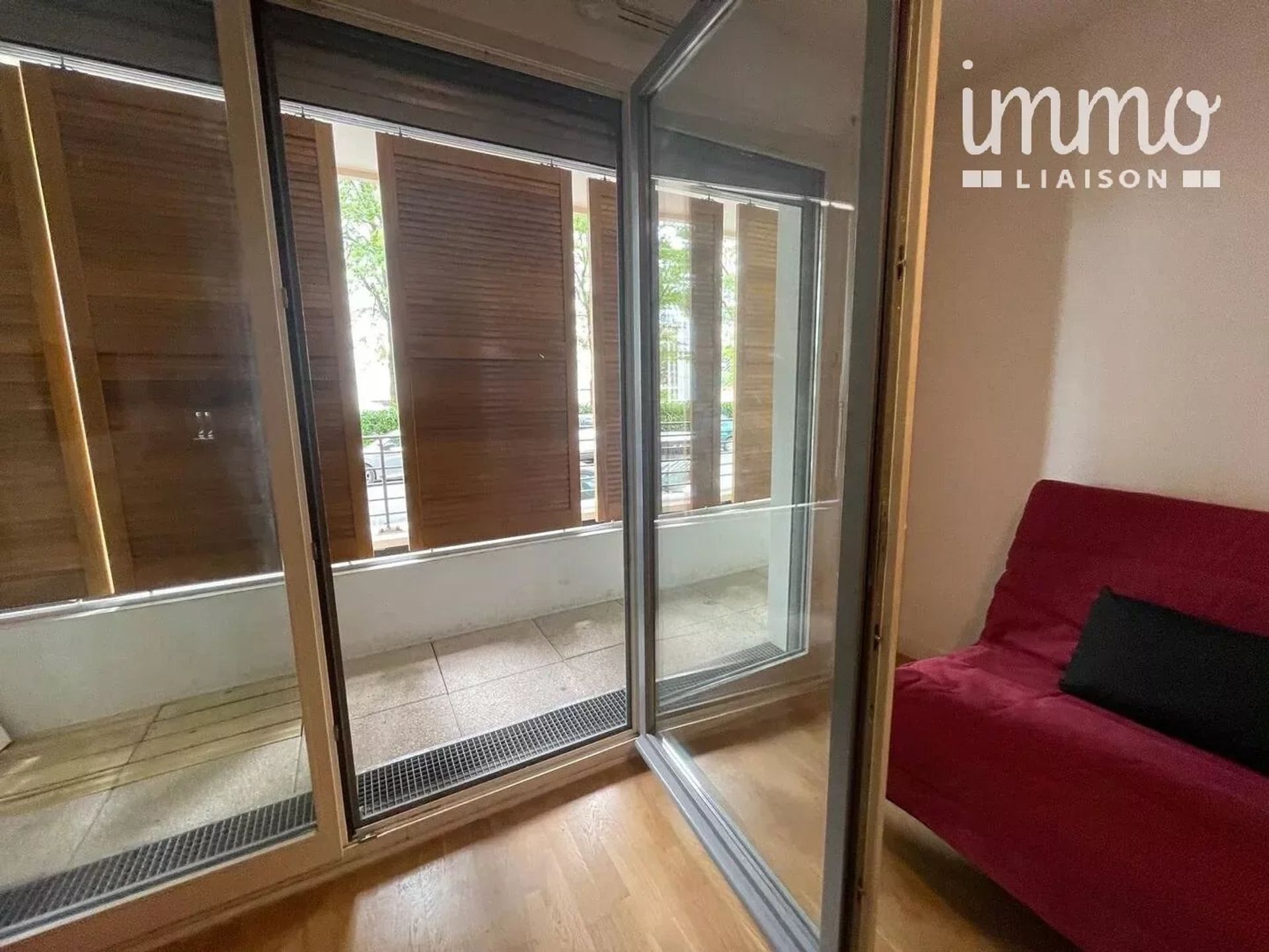 Condominium in Maisons-Alfort, Ile-de-France 12741486