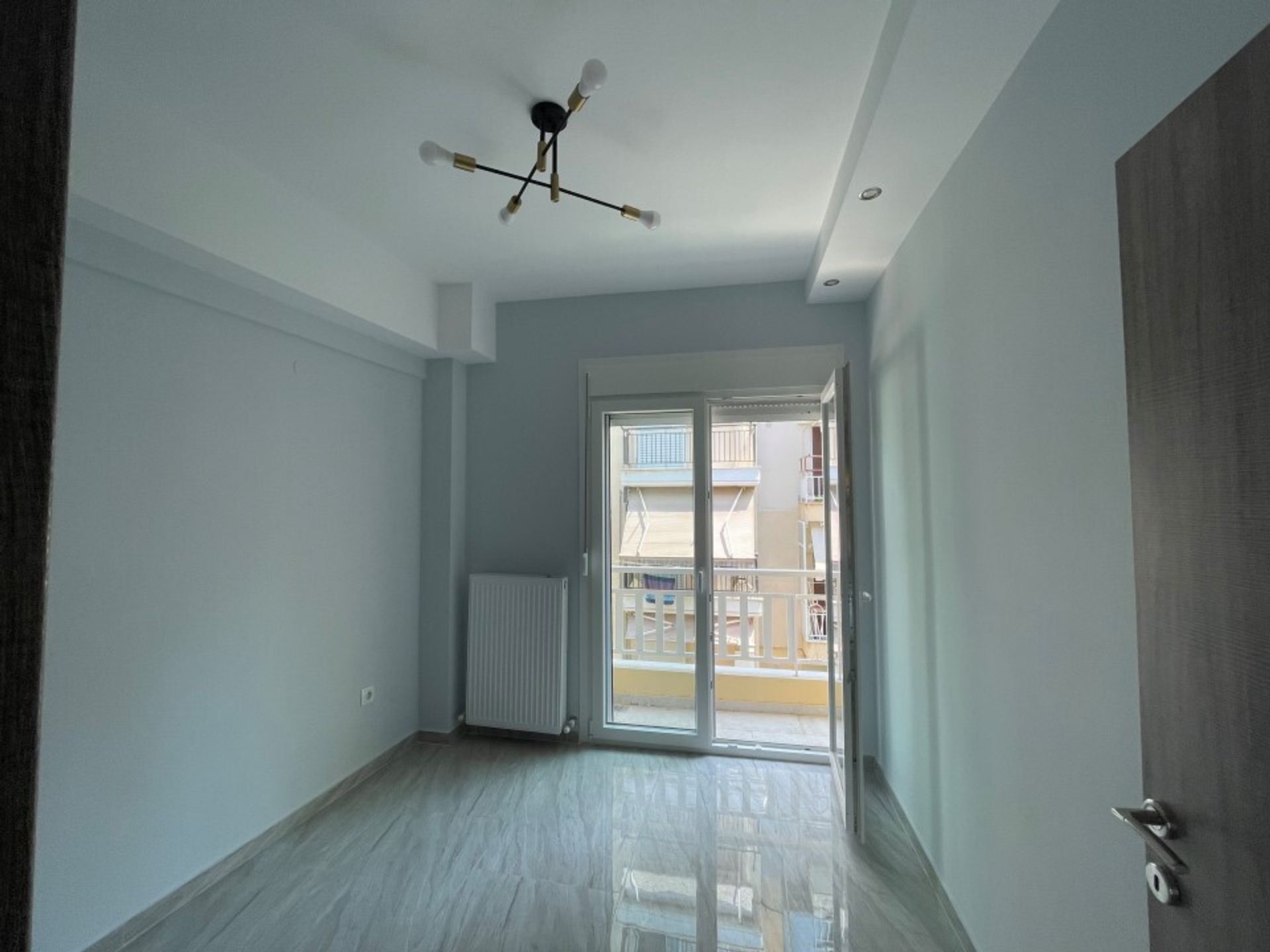 Condominio en Thessaloniki,  12741533