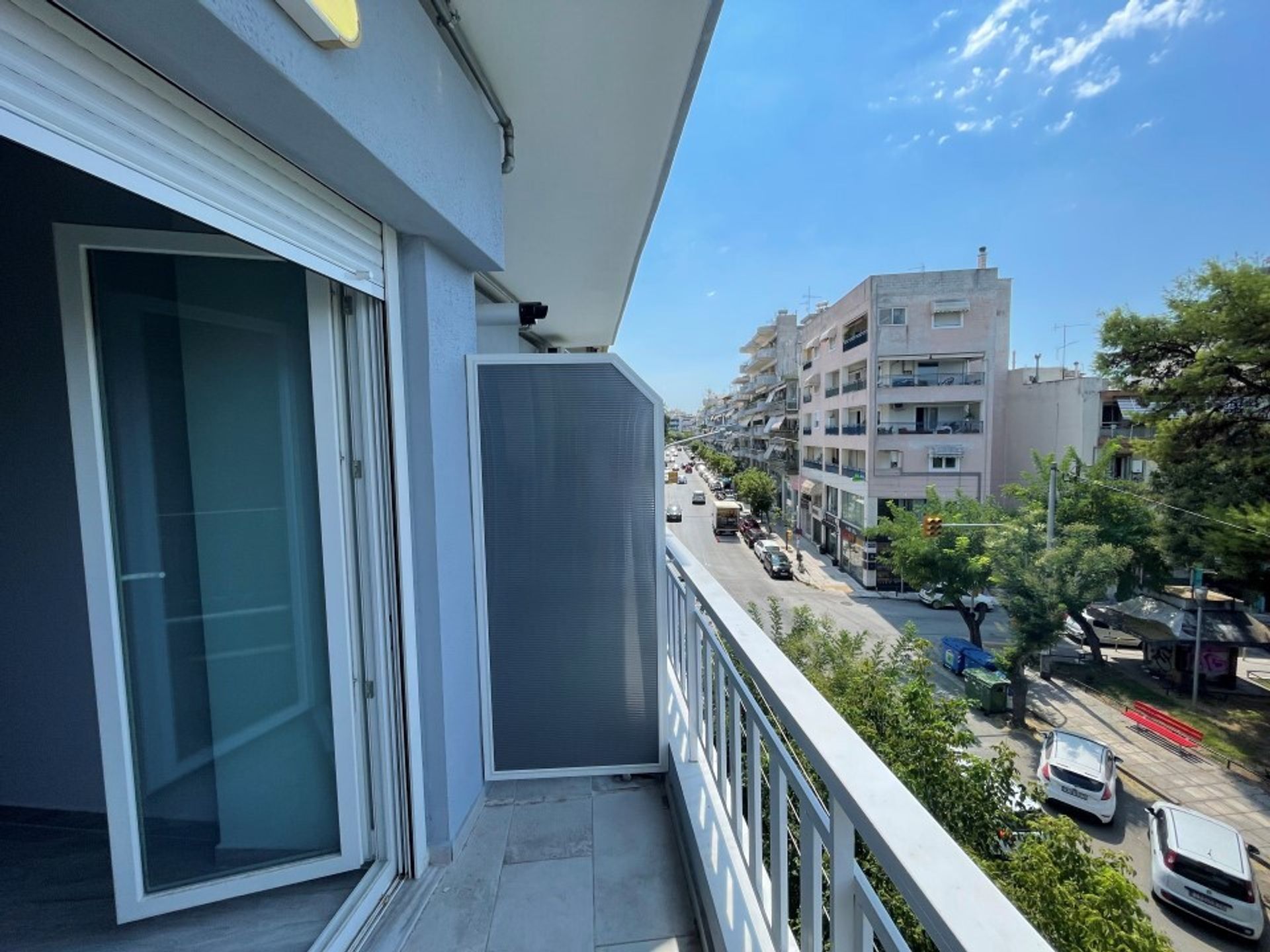 Condominium dans Thessaloniki,  12741533