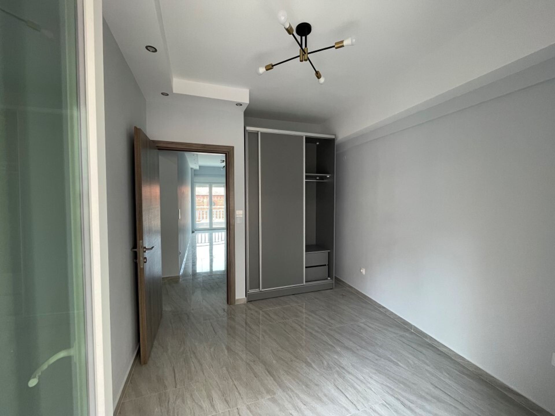 Condominio en Thessaloniki,  12741533