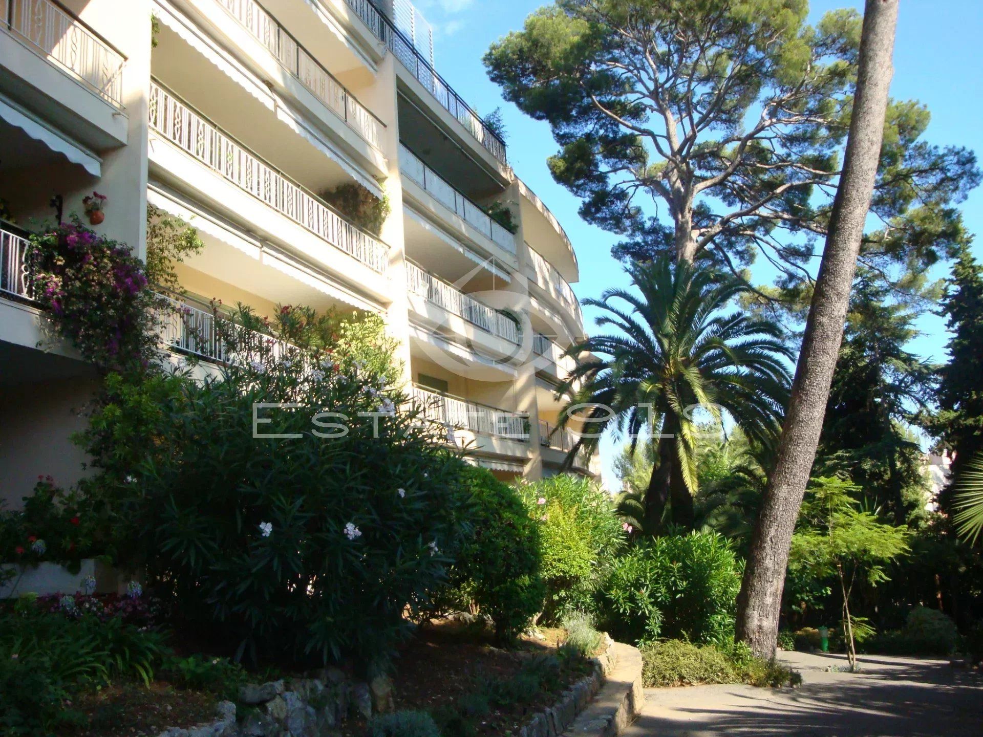 Residencial en Le Cannet, Alpes-Maritimes 12742023