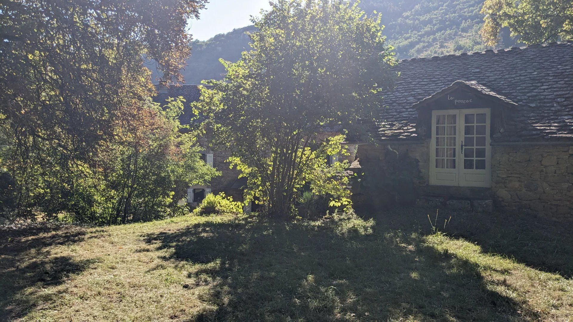 Huis in Quézac, Lozère 12742041