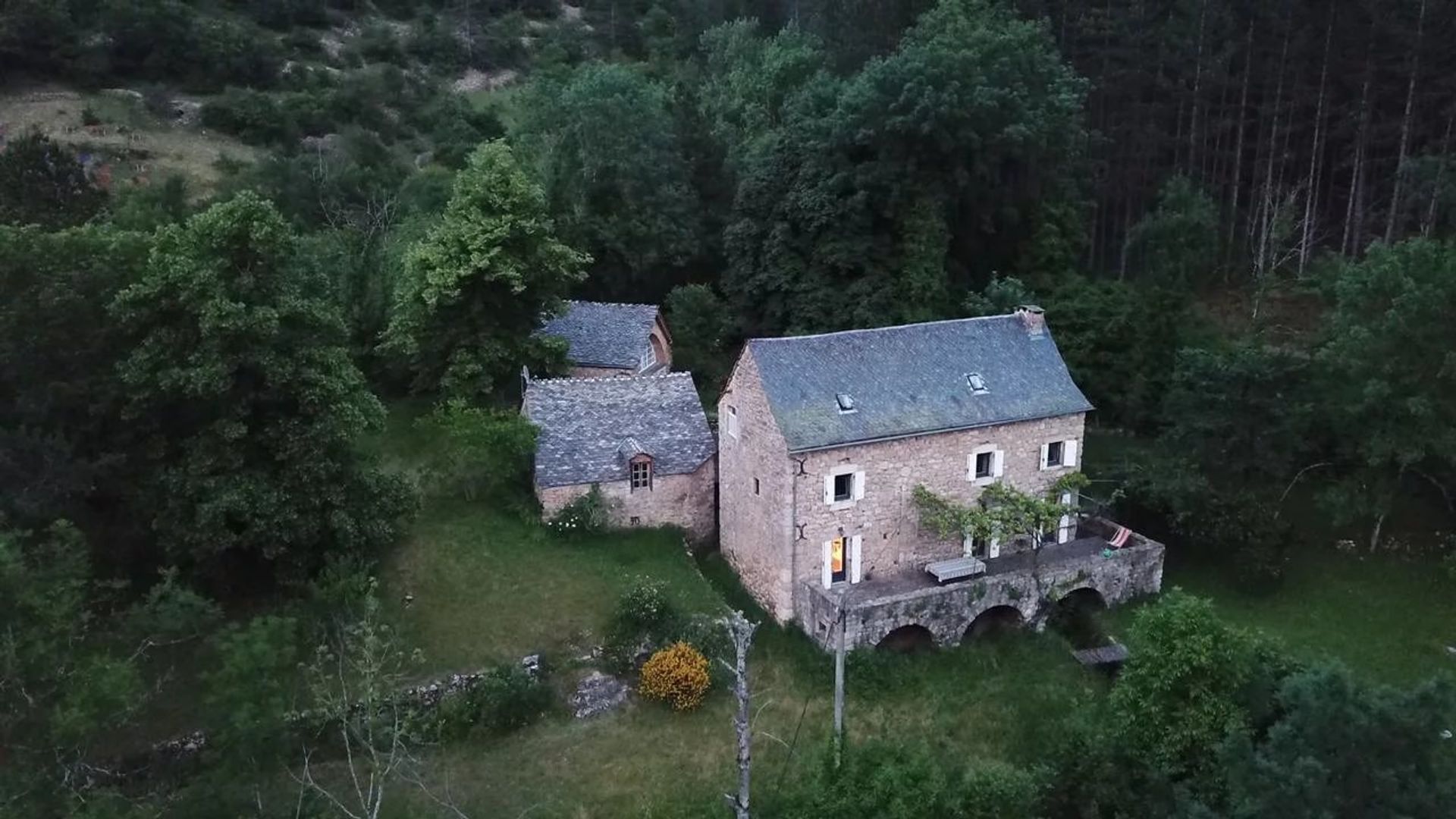 Residentieel in Quézac, Lozère 12742041