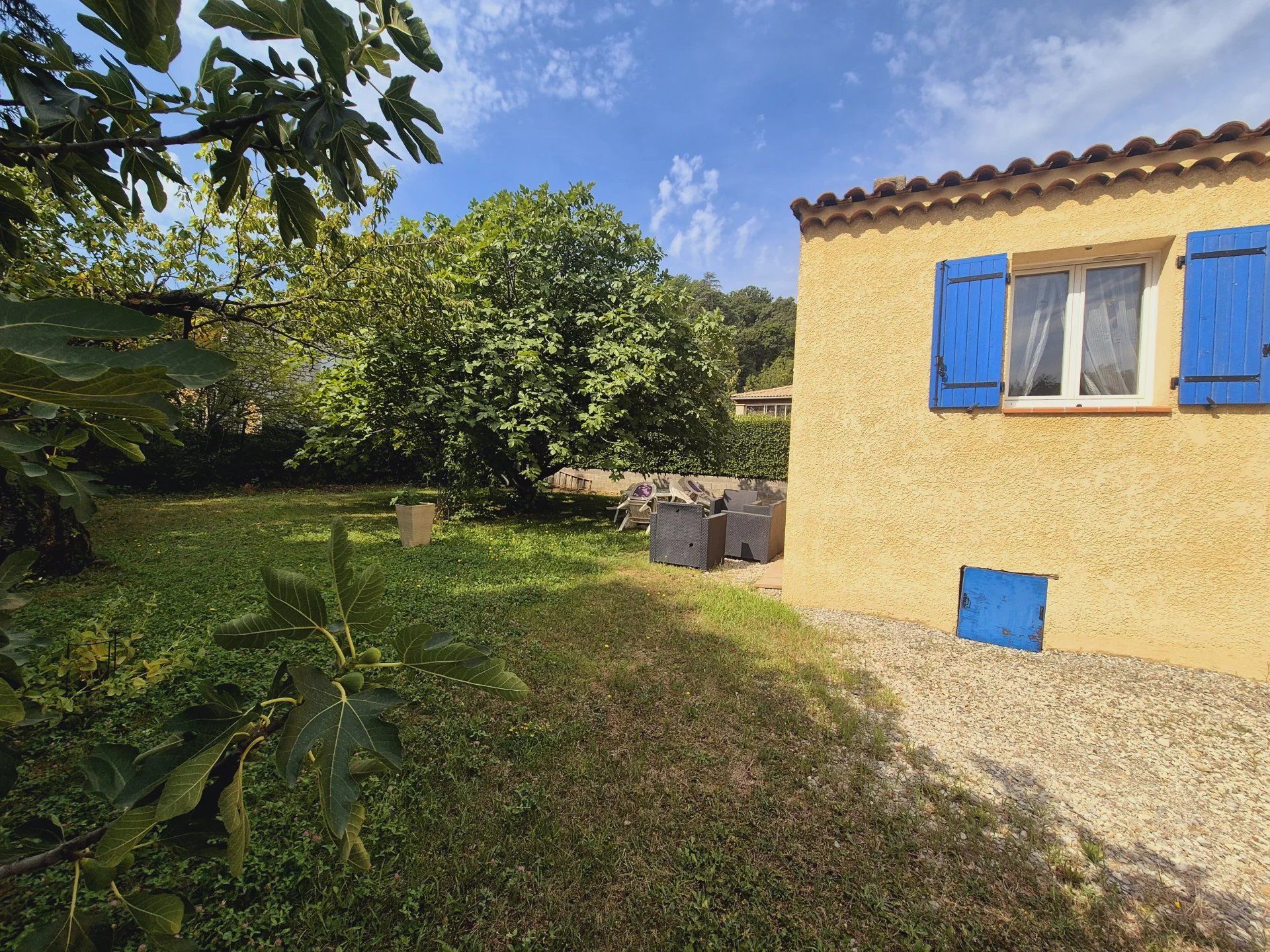 بيت في Sisteron, Provence-Alpes-Cote d'Azur 12742414