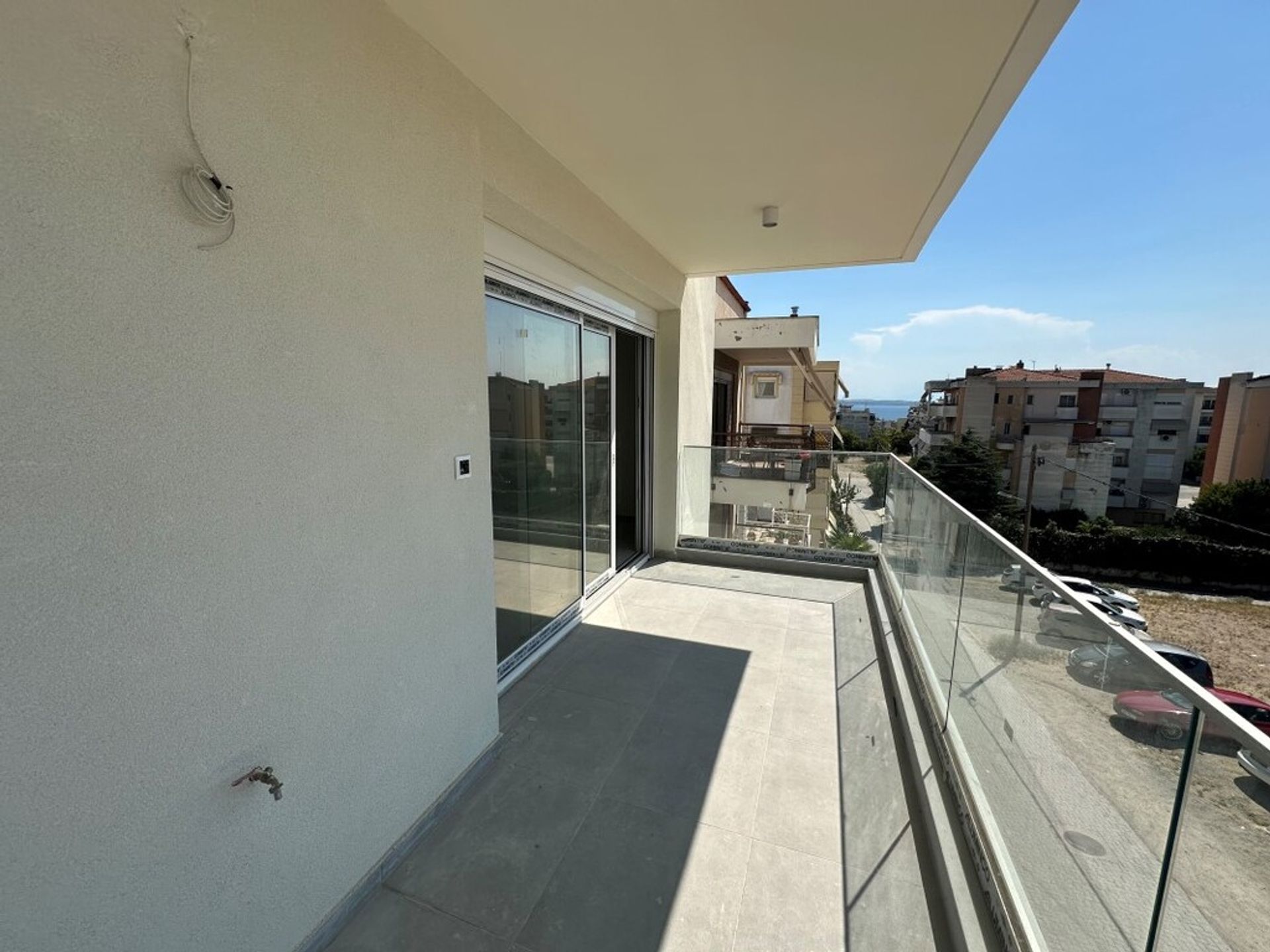 Condominium in Kalamaria, Kentriki Makedonia 12742745