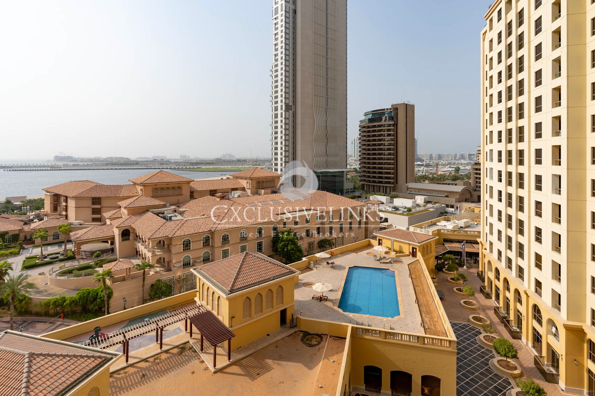 Condominium in Dubai, Dubai 12742805