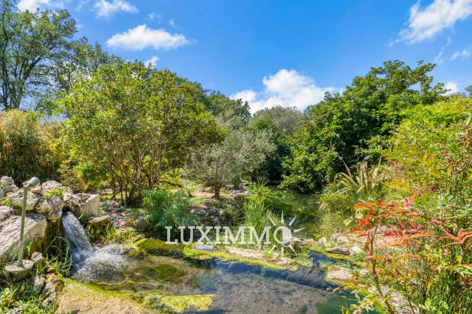 σπίτι σε Mougins, Alpes-Maritimes 12743925