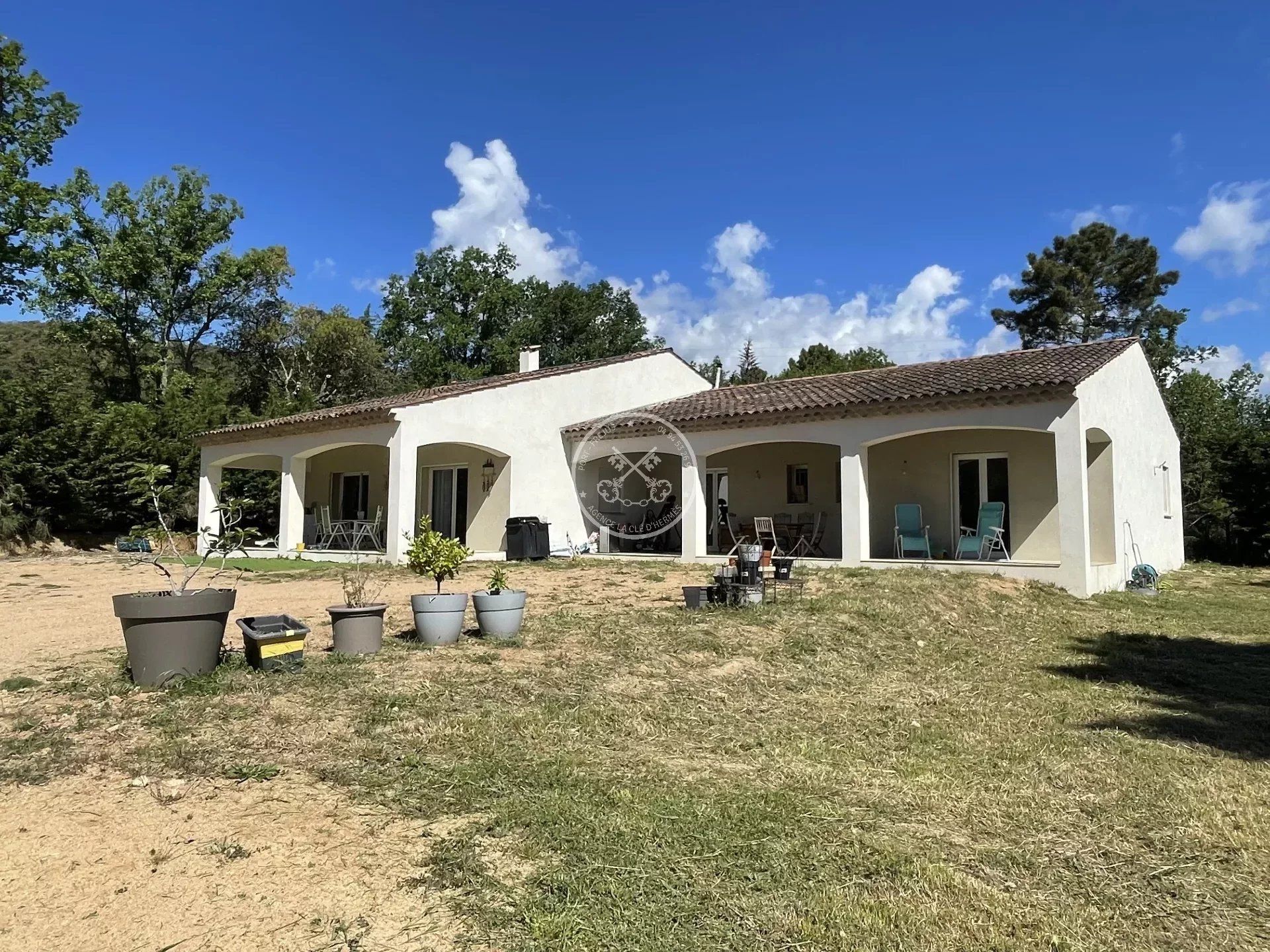 Huis in Bagnols-en-Forêt, Var 12743927