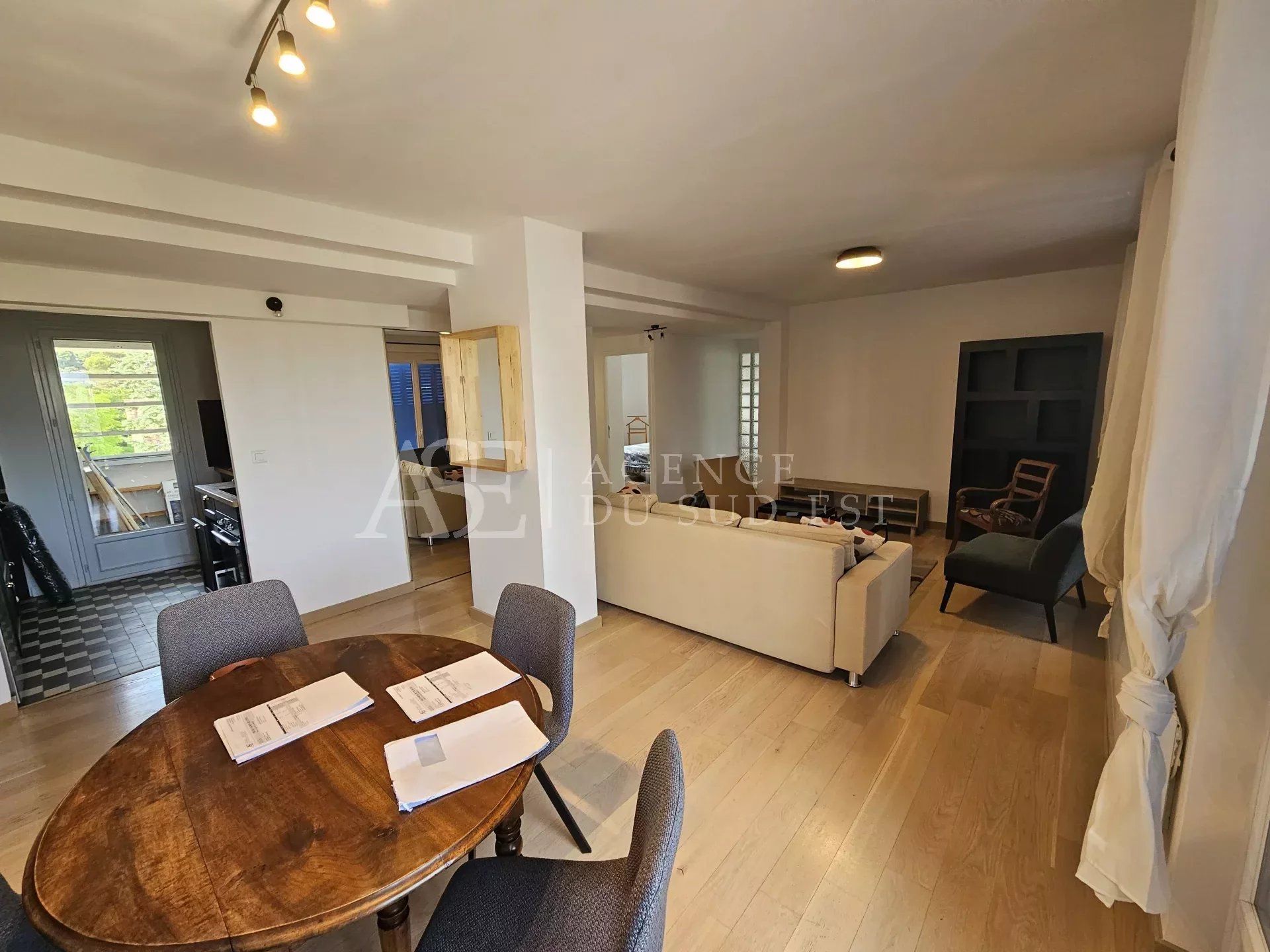 Condominio nel Aix-en-Provence, Bouches-du-Rhône 12743939