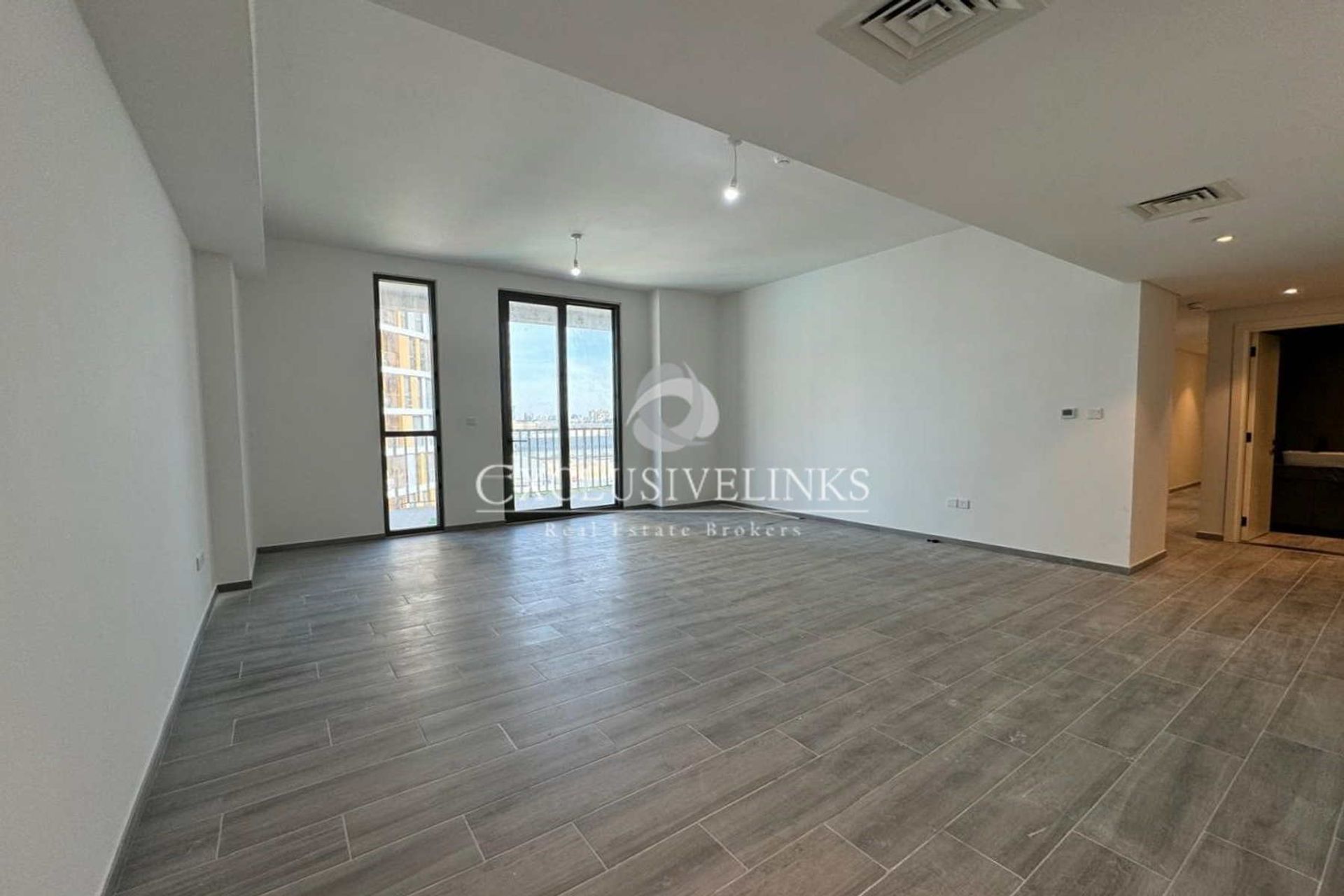 Condominium in دبي, دبي 12744059