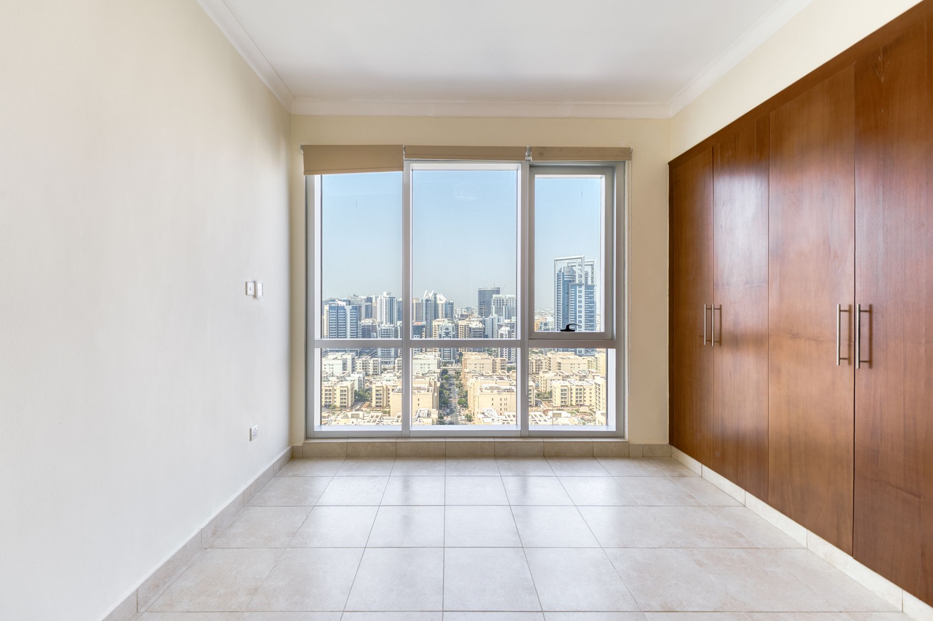 Condominium in Dubai, Dubai 12744090