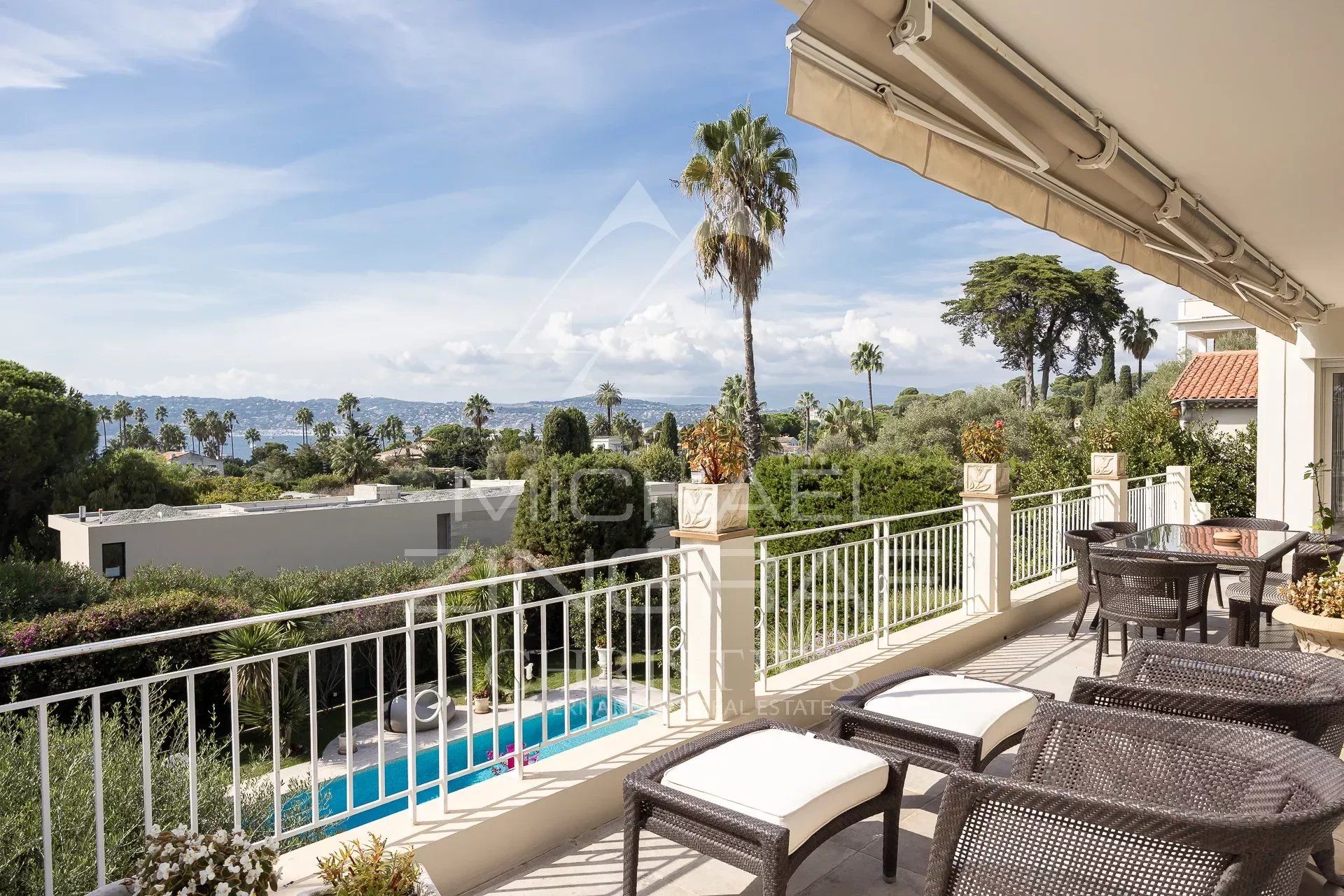 casa no Antibes, Alpes-Maritimes 12744670