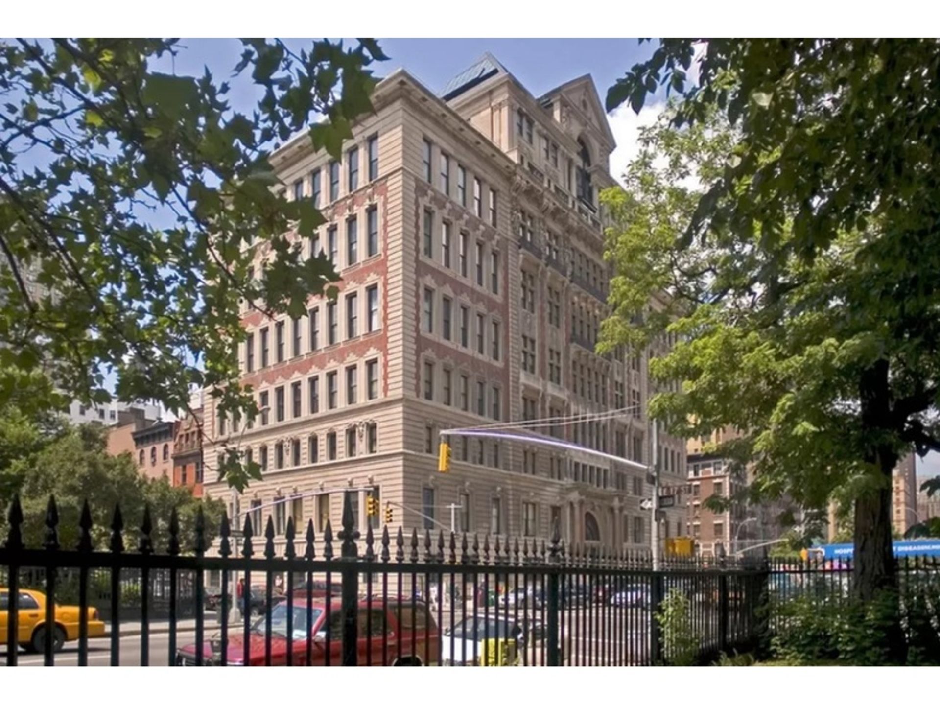 Condominio en New York, New York 12745358