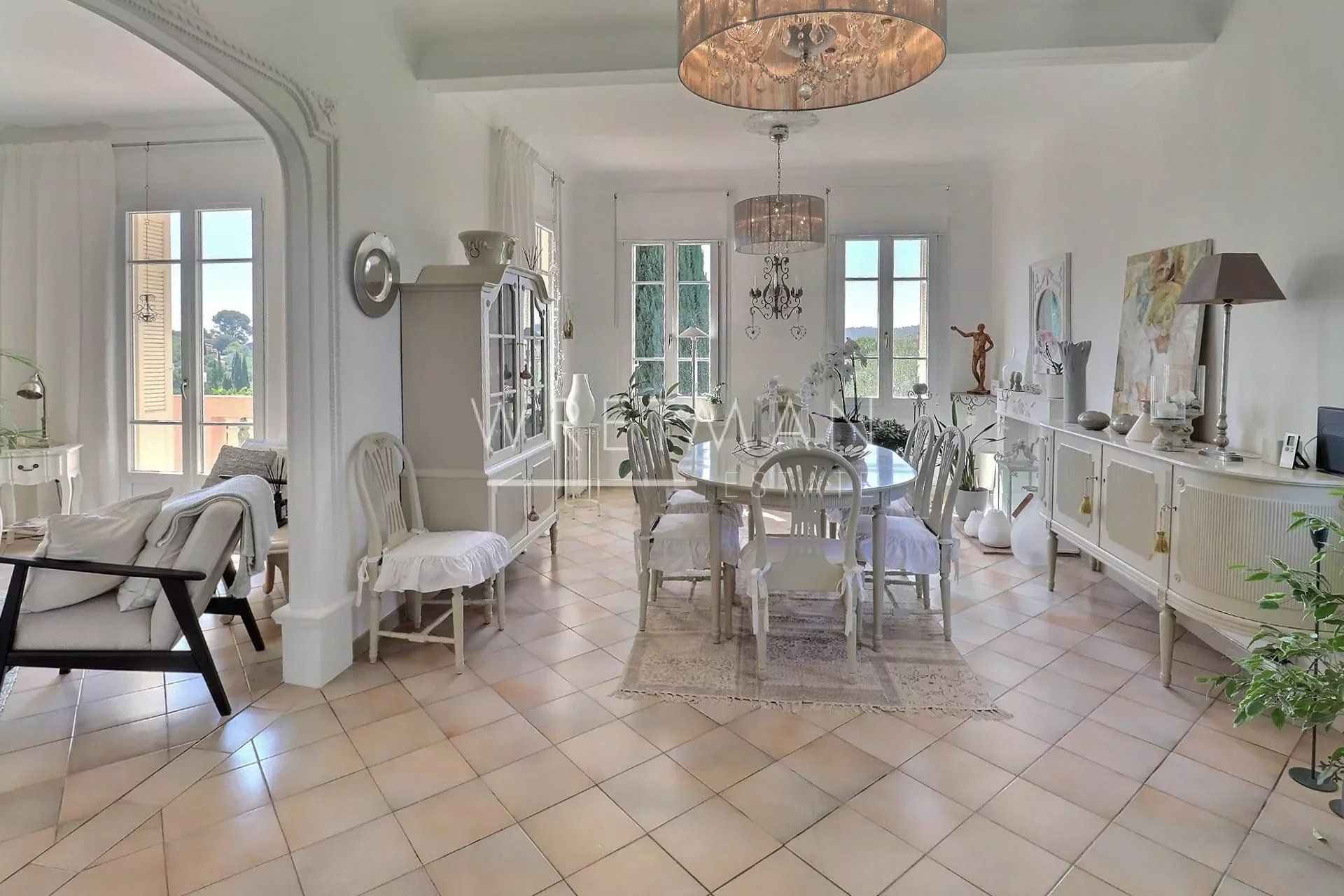 Huis in Draguignan, Provence-Alpes-Côte d'Azur 12745819