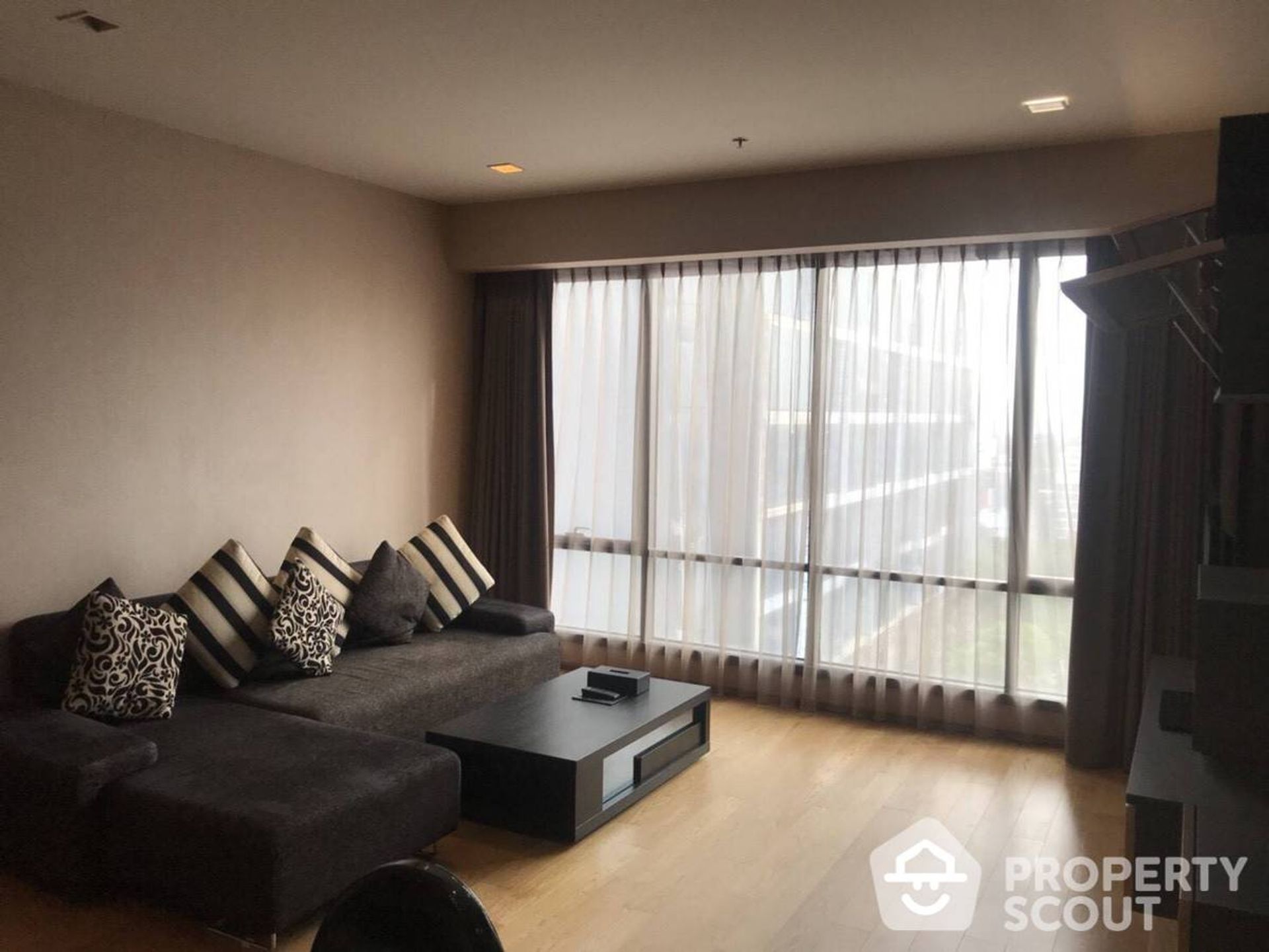 Condominium in Ban Na Song, Krung Thep Maha Nakhon 12746429