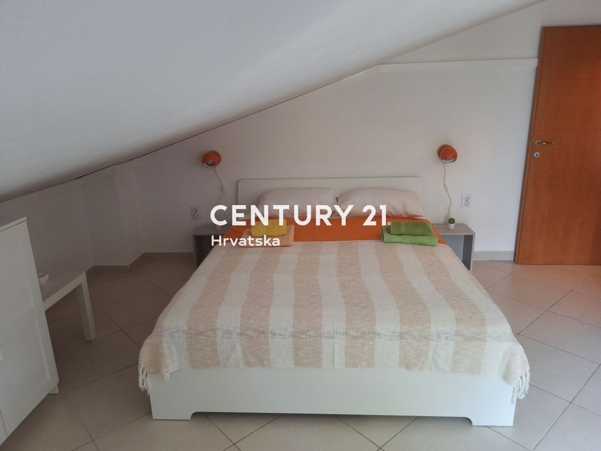 Condominio en Poreč, Istria County 12746522