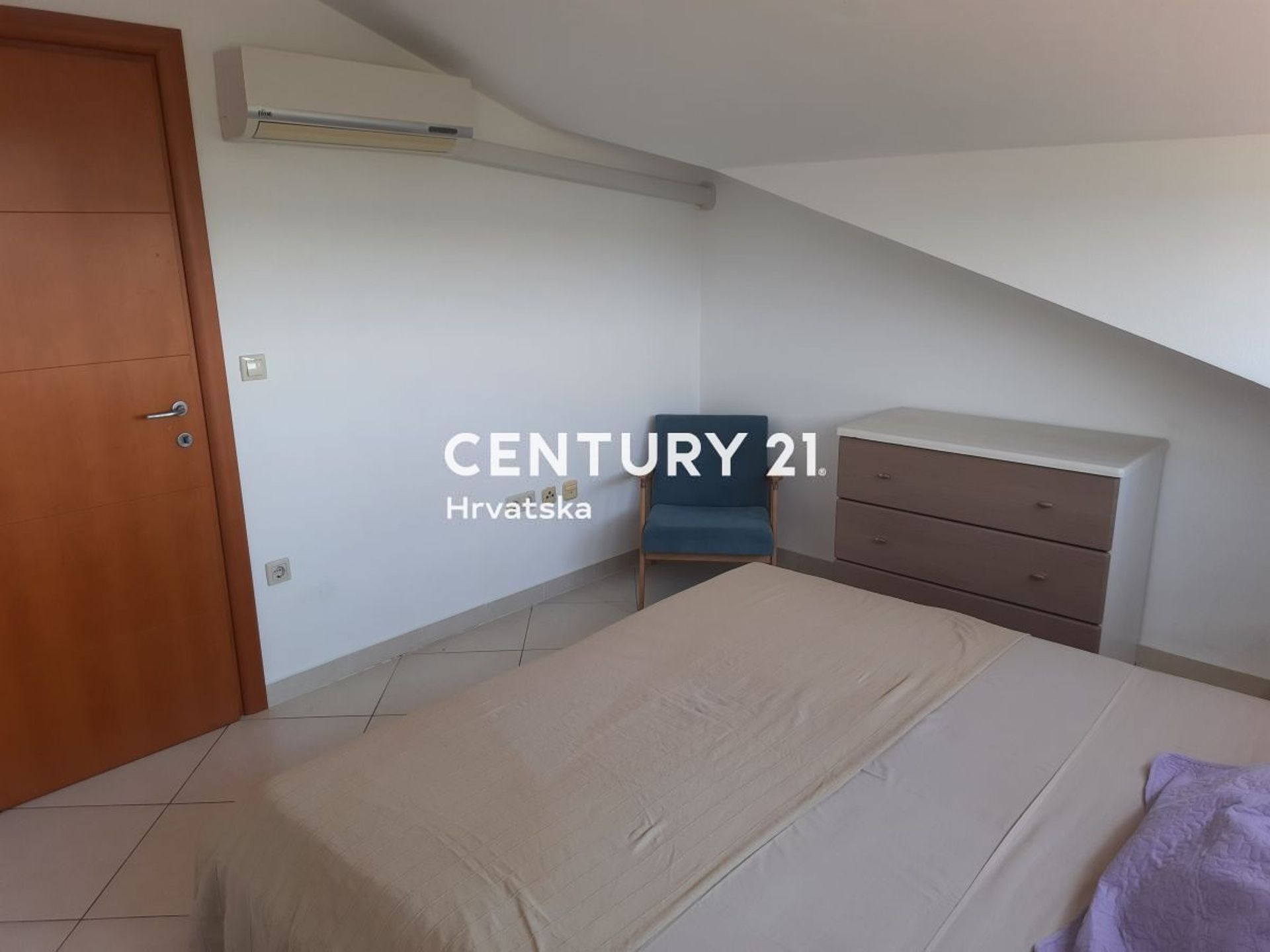 Condominio en Poreč, Istria County 12746522