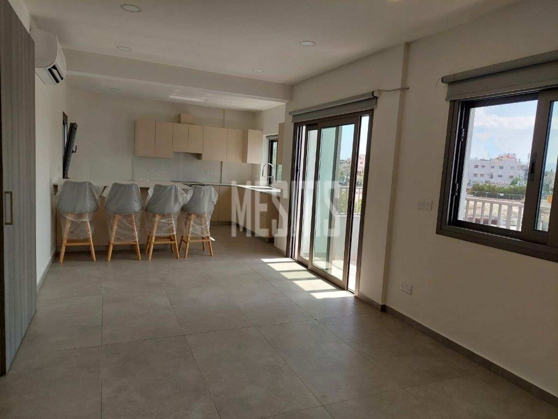 Condominium in Strovolos, Nicosia 12746662