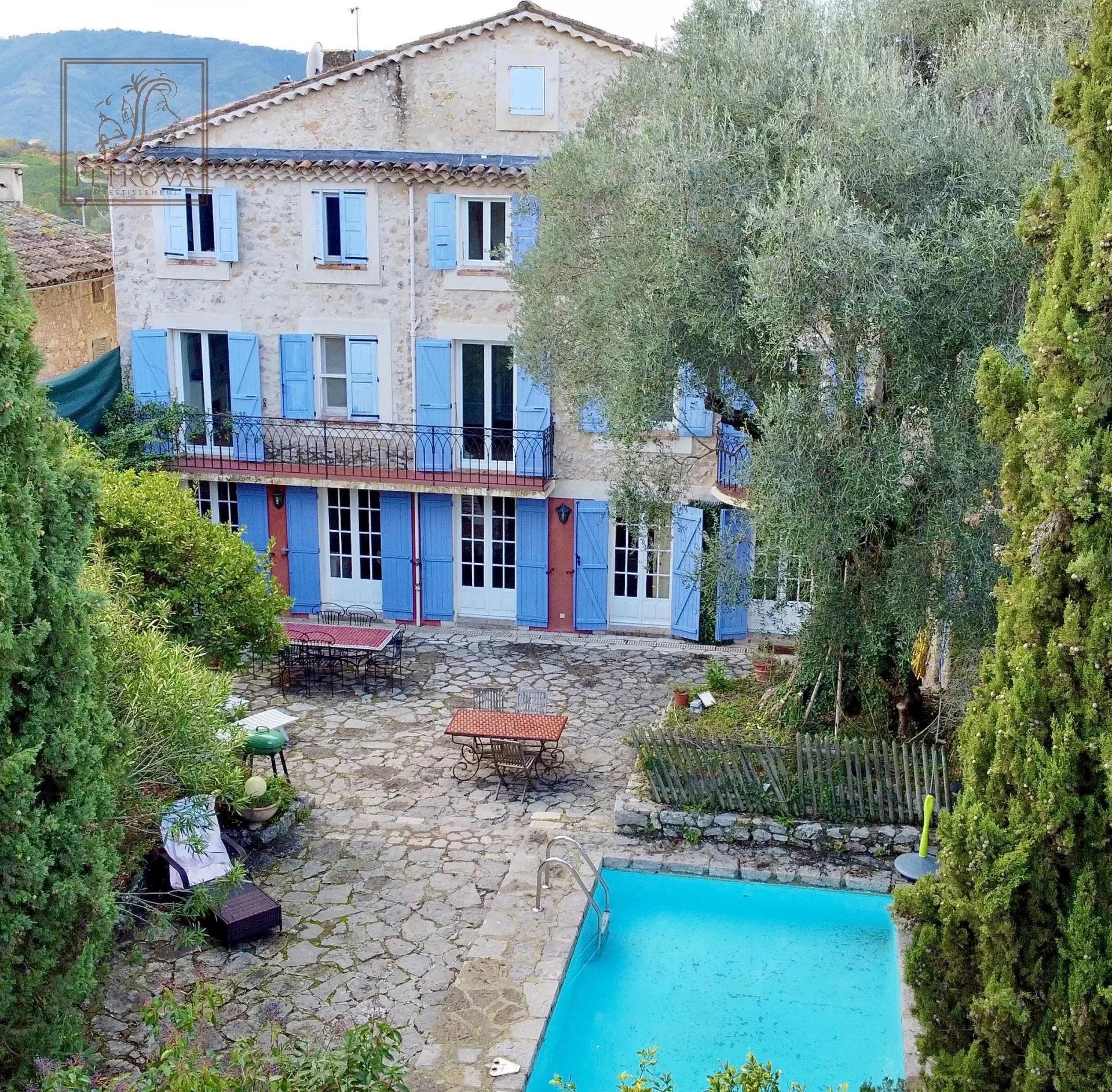 Inny w Mouans-Sartoux, Provence-Alpes-Cote d'Azur 12747087