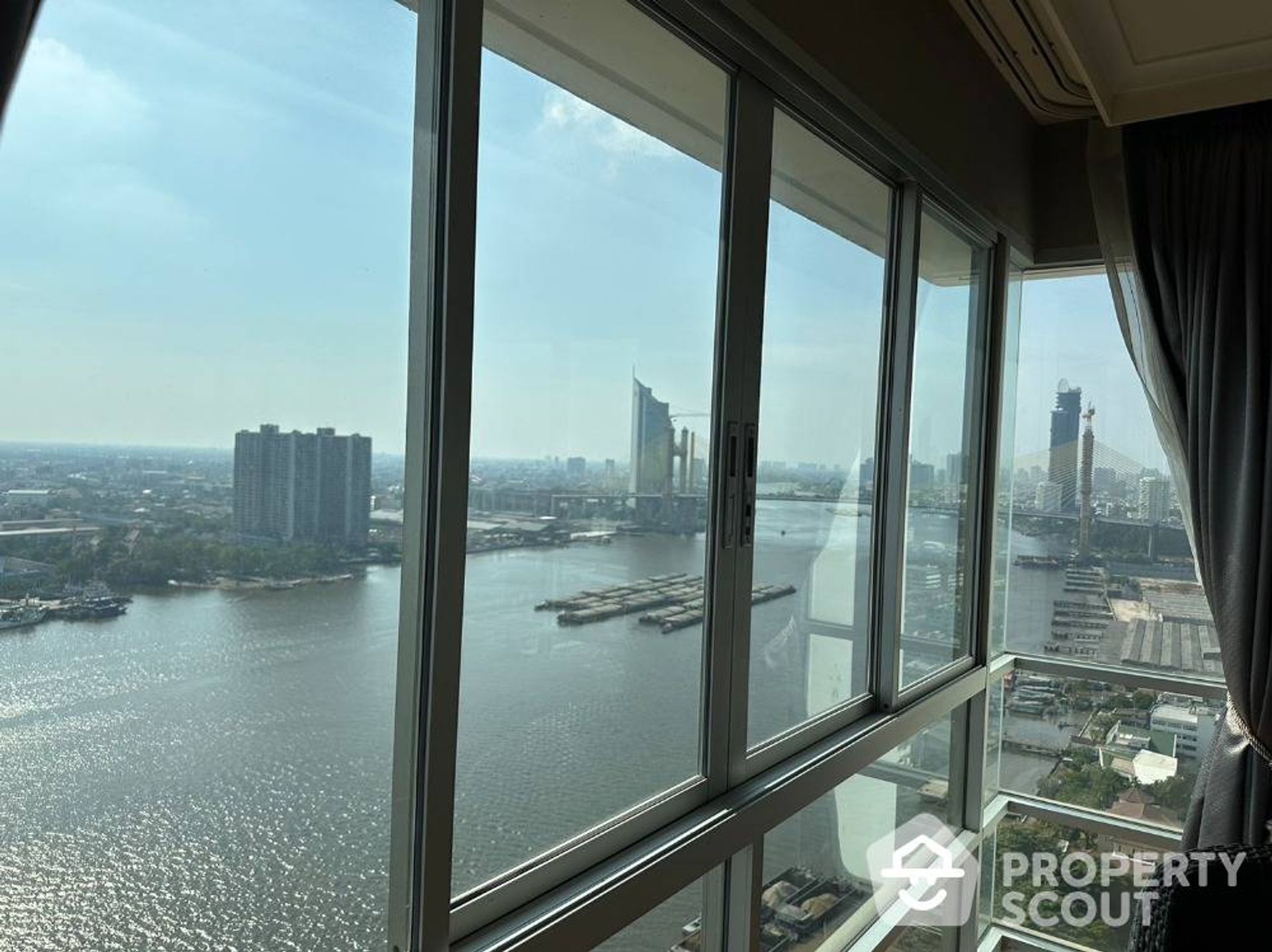 Condominium dans Bang Phongphang, Samut Prakan 12749140