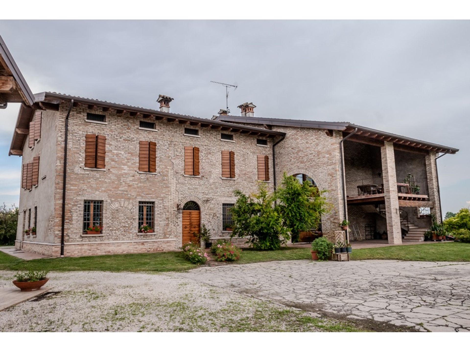 Andere in Ceresara, Lombardia 12749392