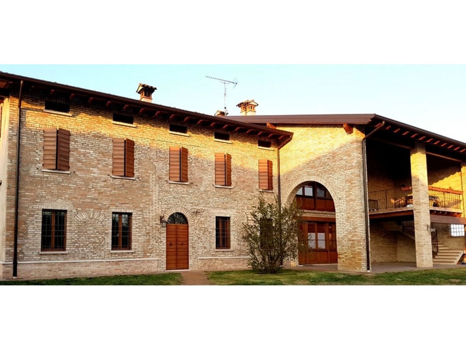 Andere in Ceresara, Lombardia 12749392