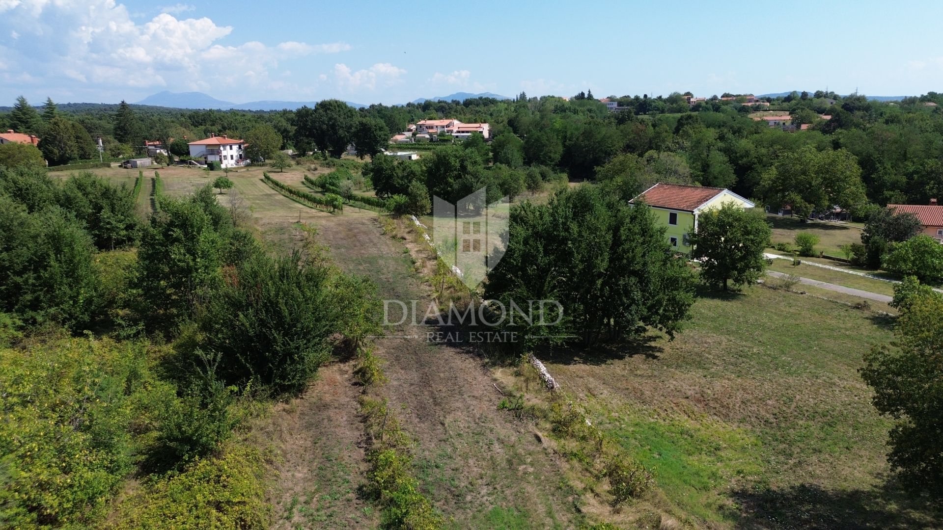 Land i Labin, Istarska Zupanija 12749606