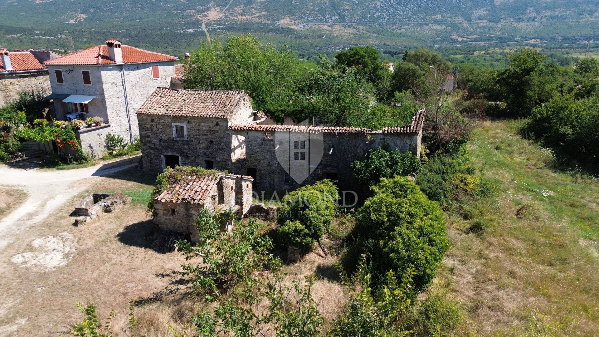 σπίτι σε Labin, Istria County 12749611