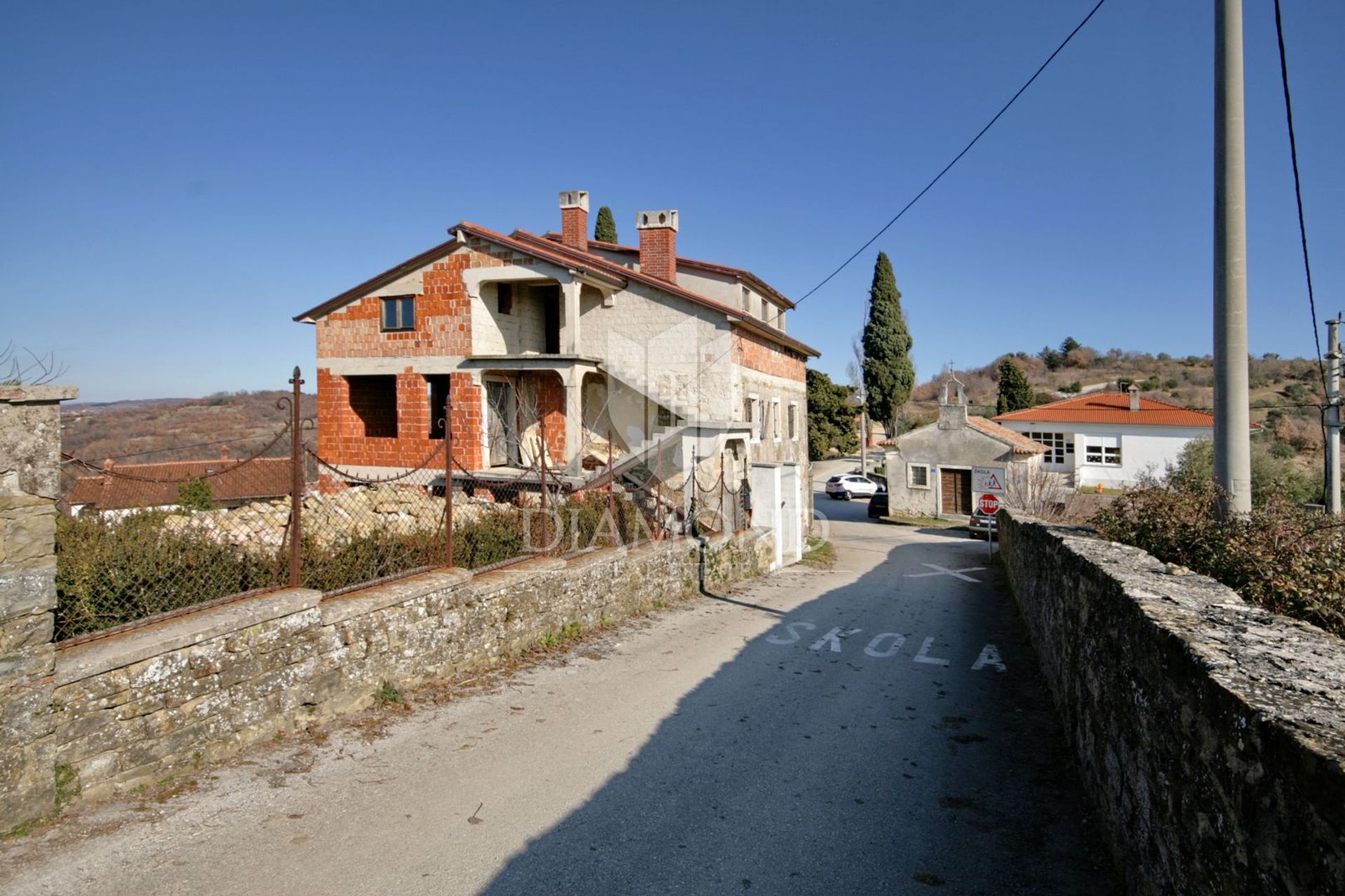 casa en Momjan, Istria County 12749618