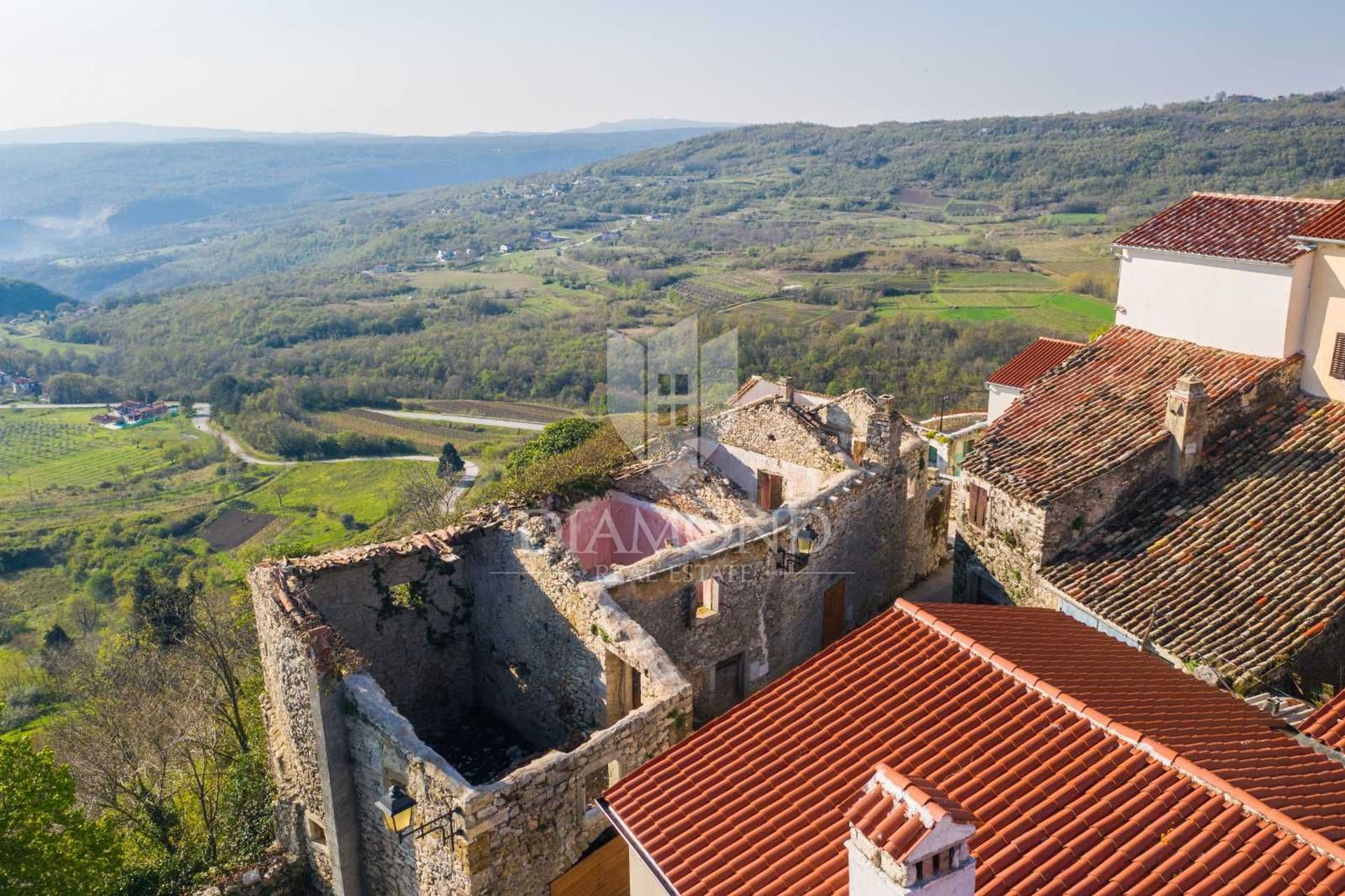 House in Pićan, Istria County 12749620