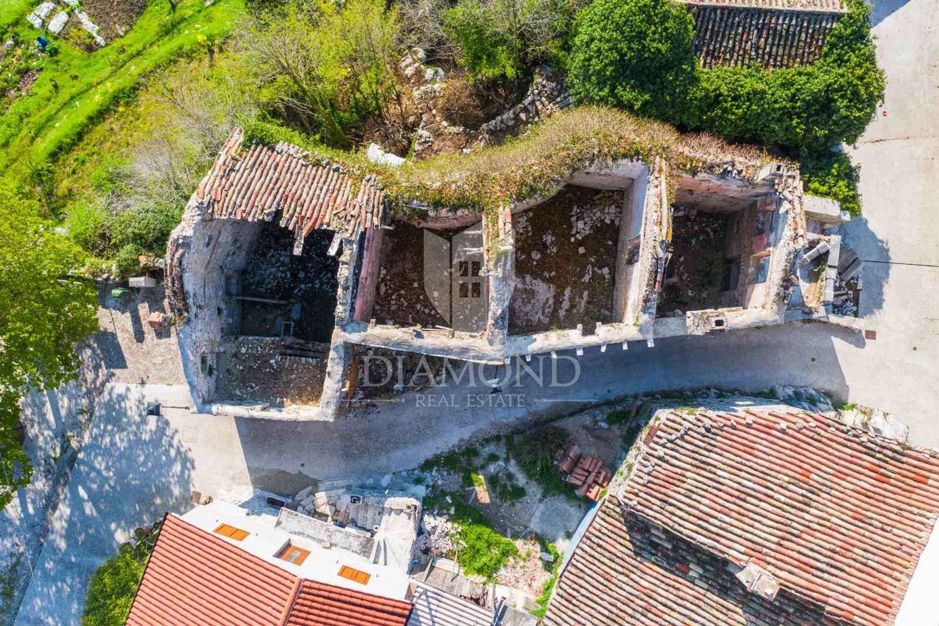 rumah dalam Pićan, Istria County 12749620