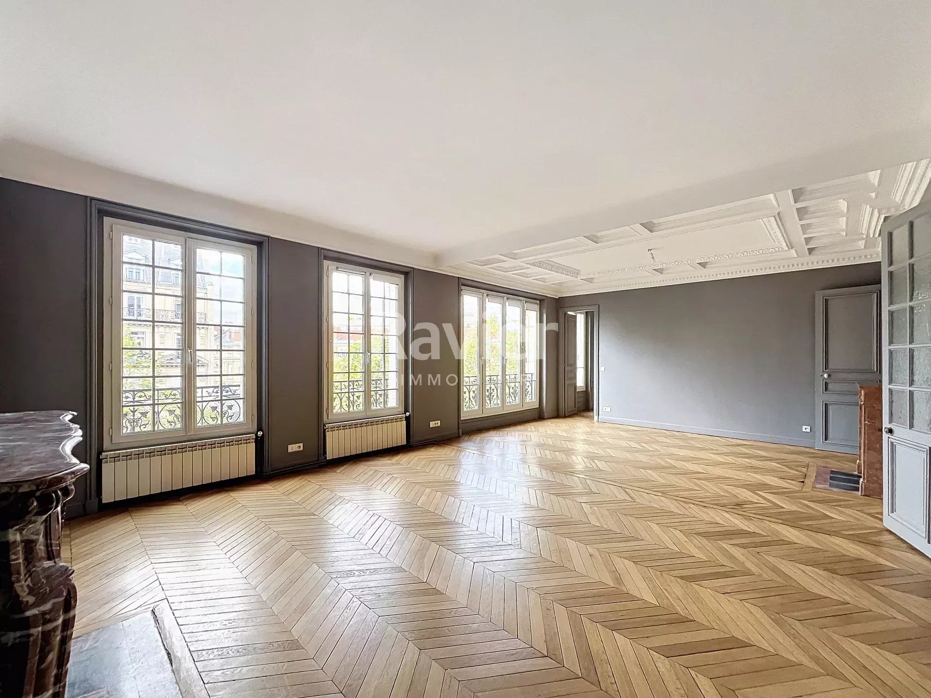 Condominium in Vanves, Ile-de-France 12751392