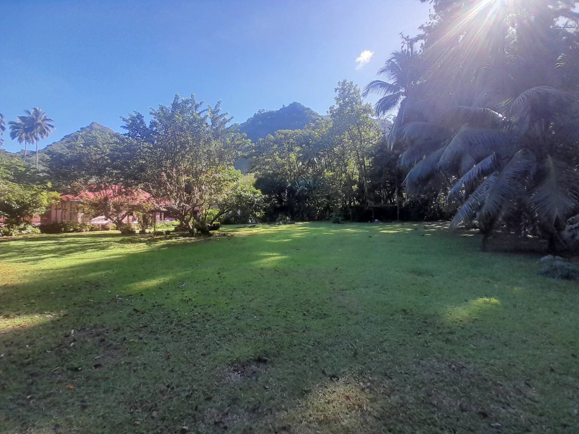 House in Teahupoo, Îles du Vent 12751700